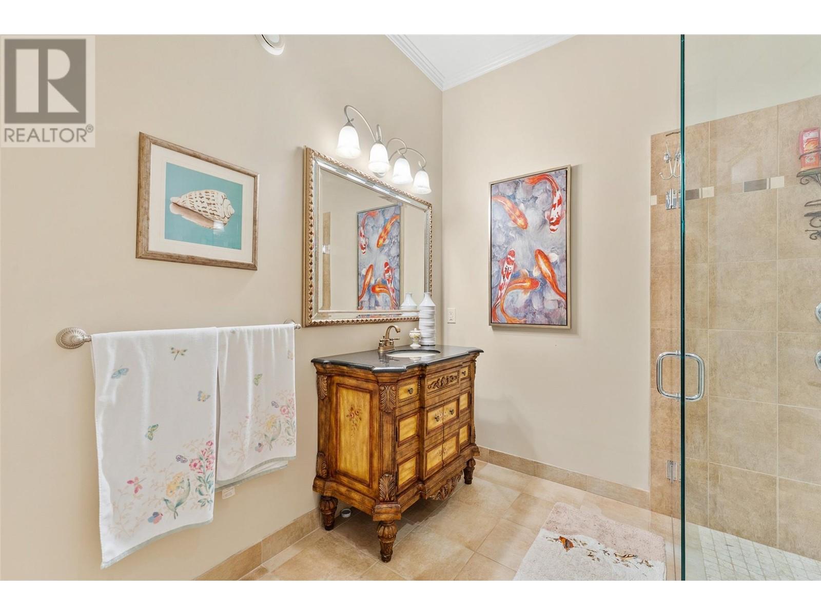  2543 Lucinde Road, West Kelowna