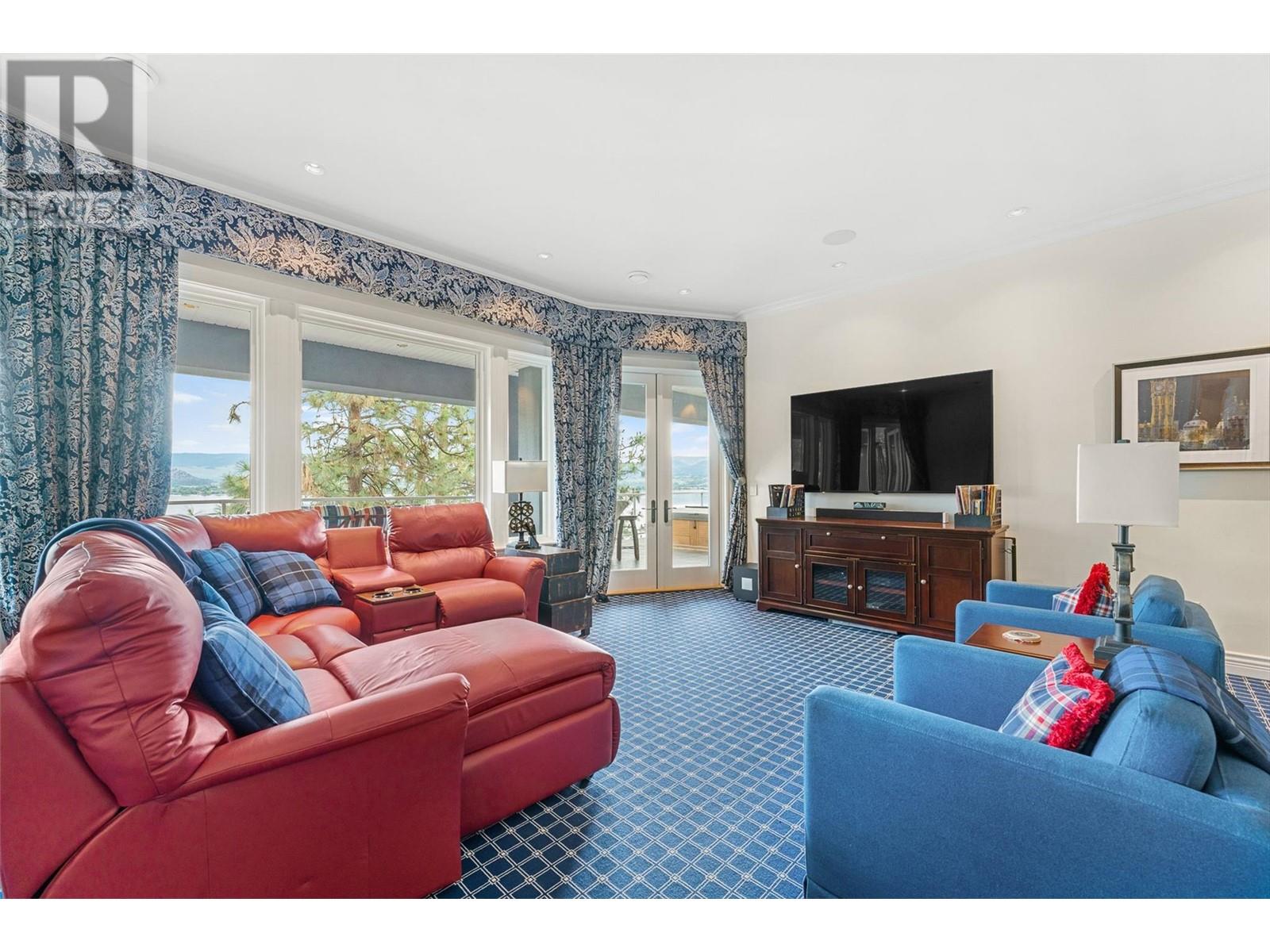 2543 Lucinde Road, West Kelowna