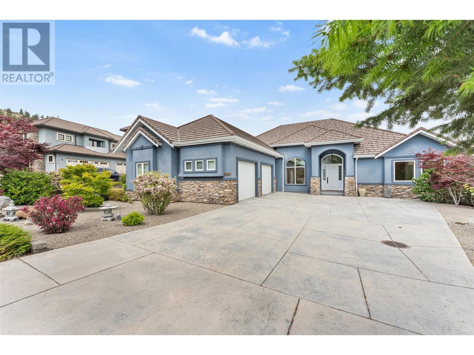  2543 Lucinde Road, West Kelowna
