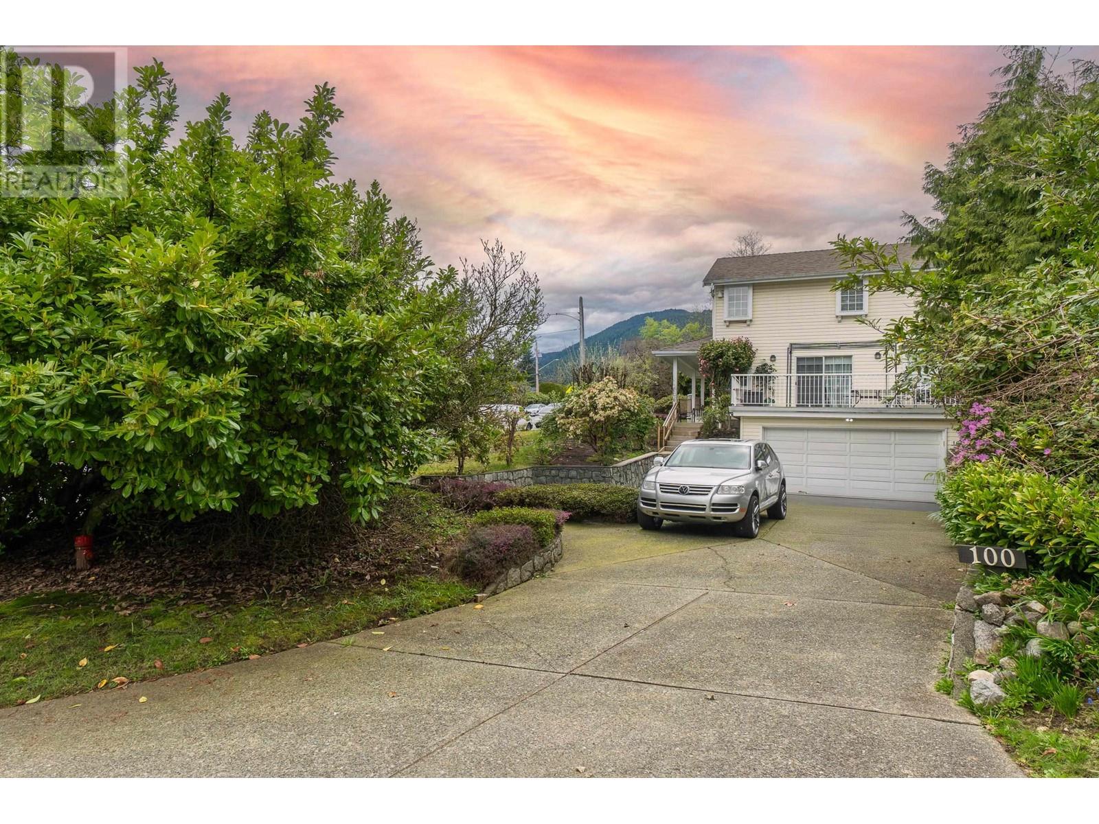 Photo 17 of 100 E Kensington Road, North Vancouver BC