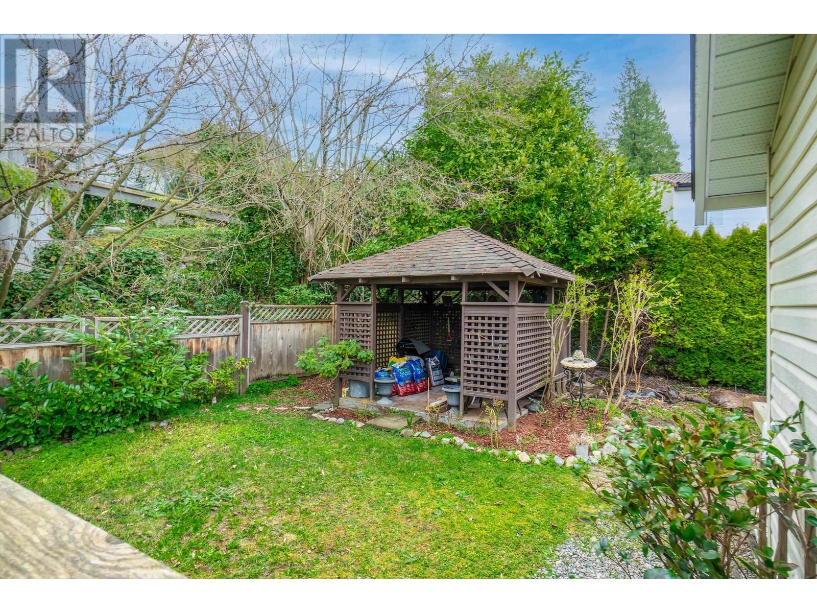 Photo 22 of 100 E Kensington Road, North Vancouver BC