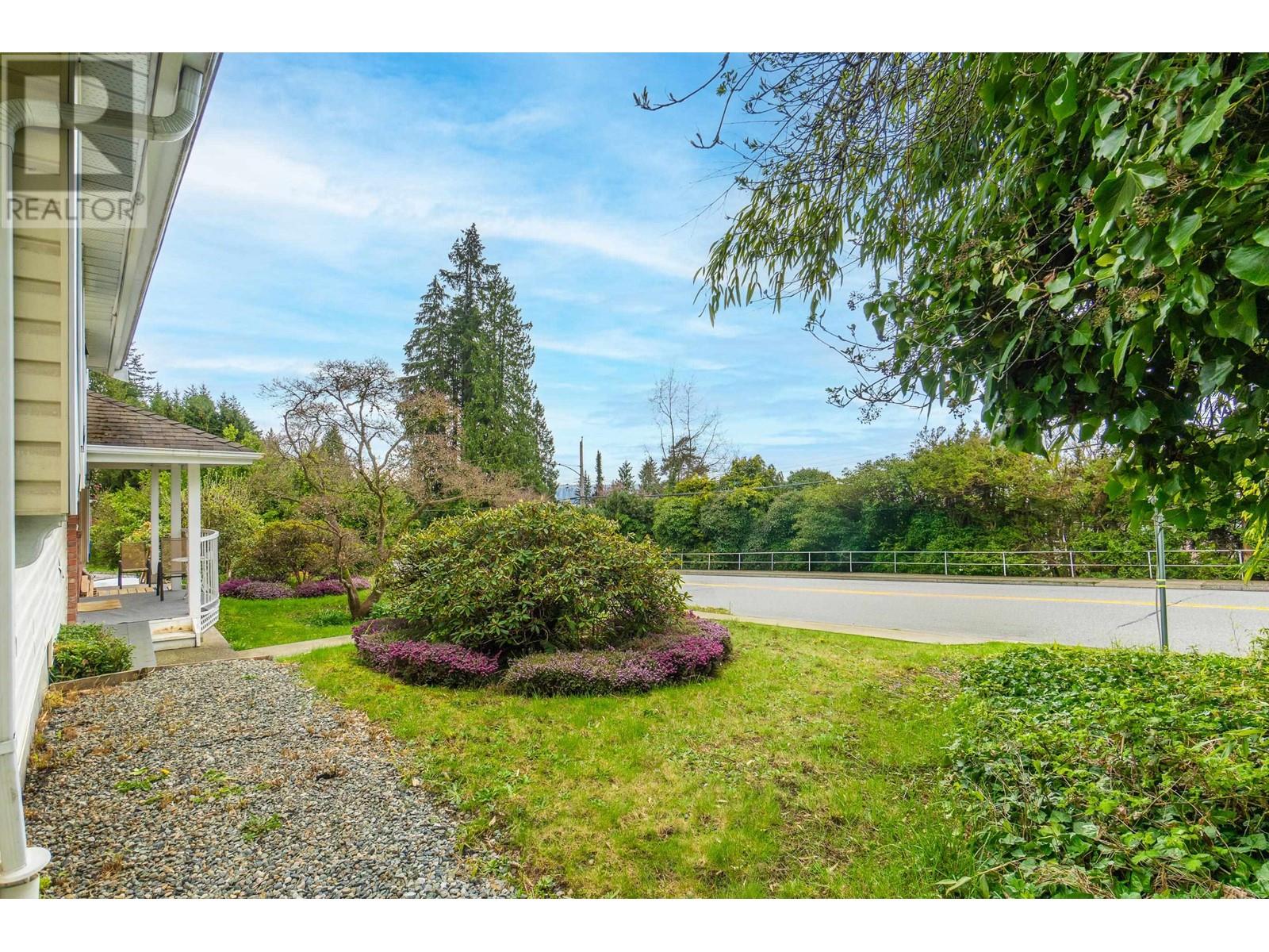 Photo 10 of 100 E Kensington Road, North Vancouver BC