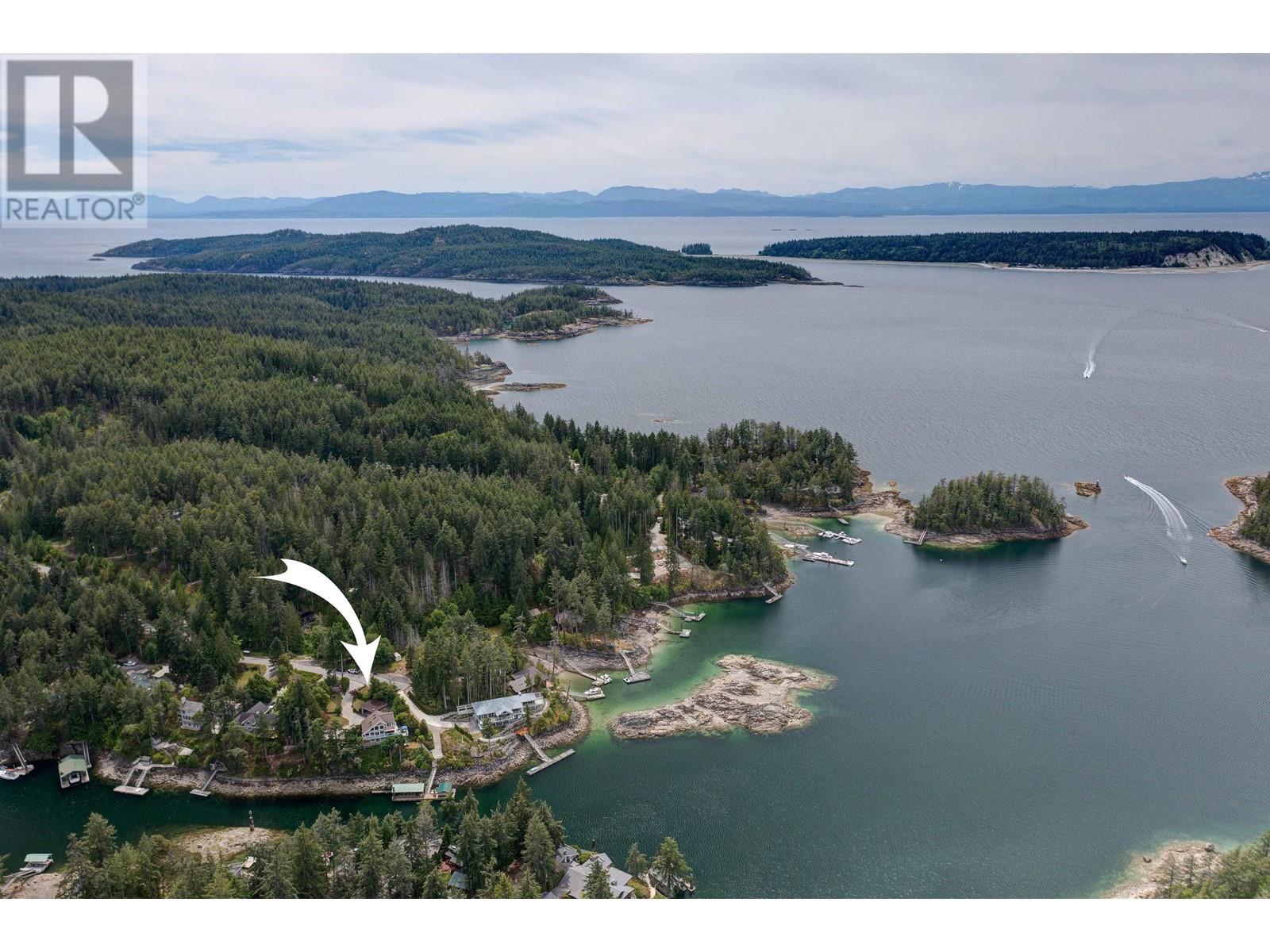 10054 WESCAN ROAD, Halfmoon Bay