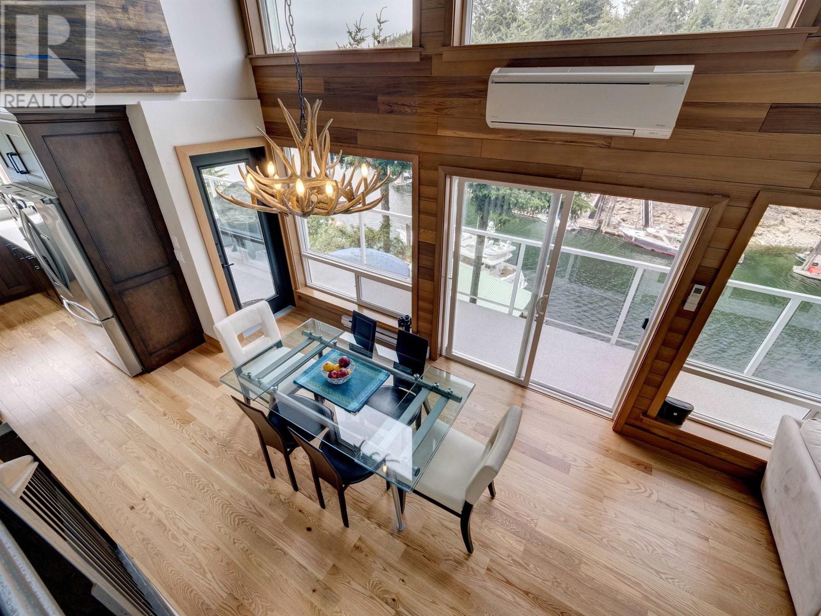 10054 WESCAN ROAD, Halfmoon Bay