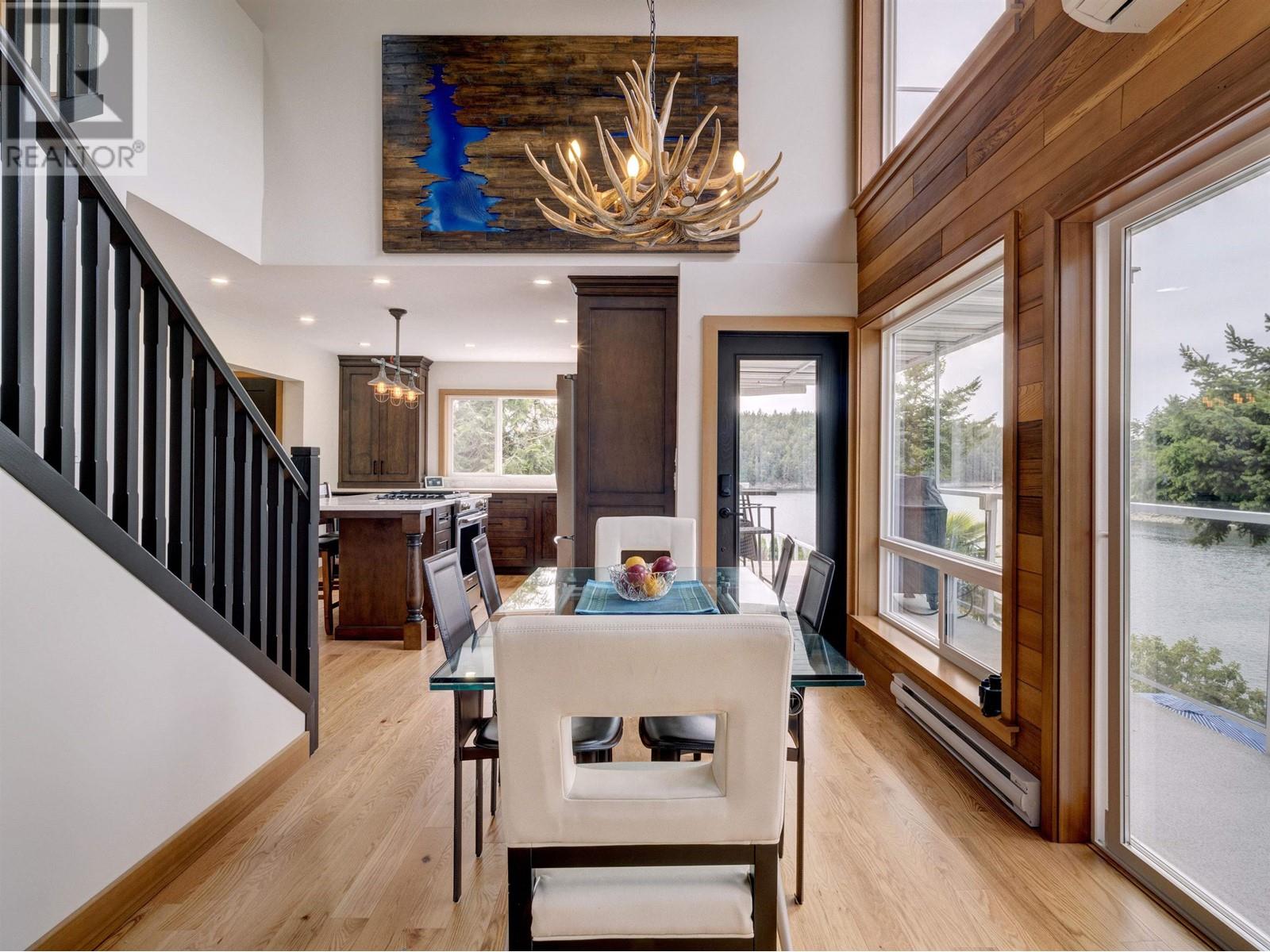 10054 WESCAN ROAD, Halfmoon Bay