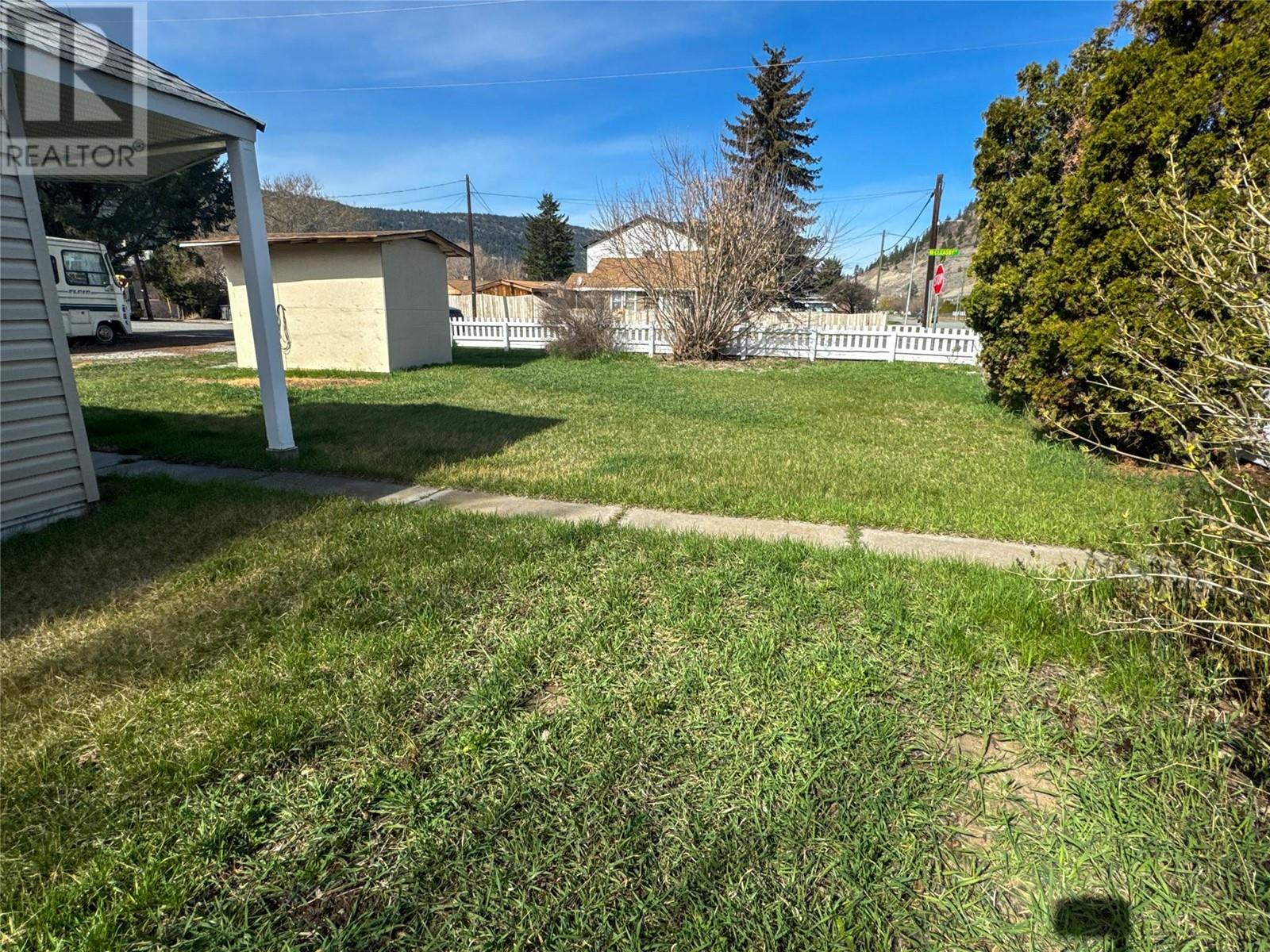 1802 Nicola Avenue, Merritt