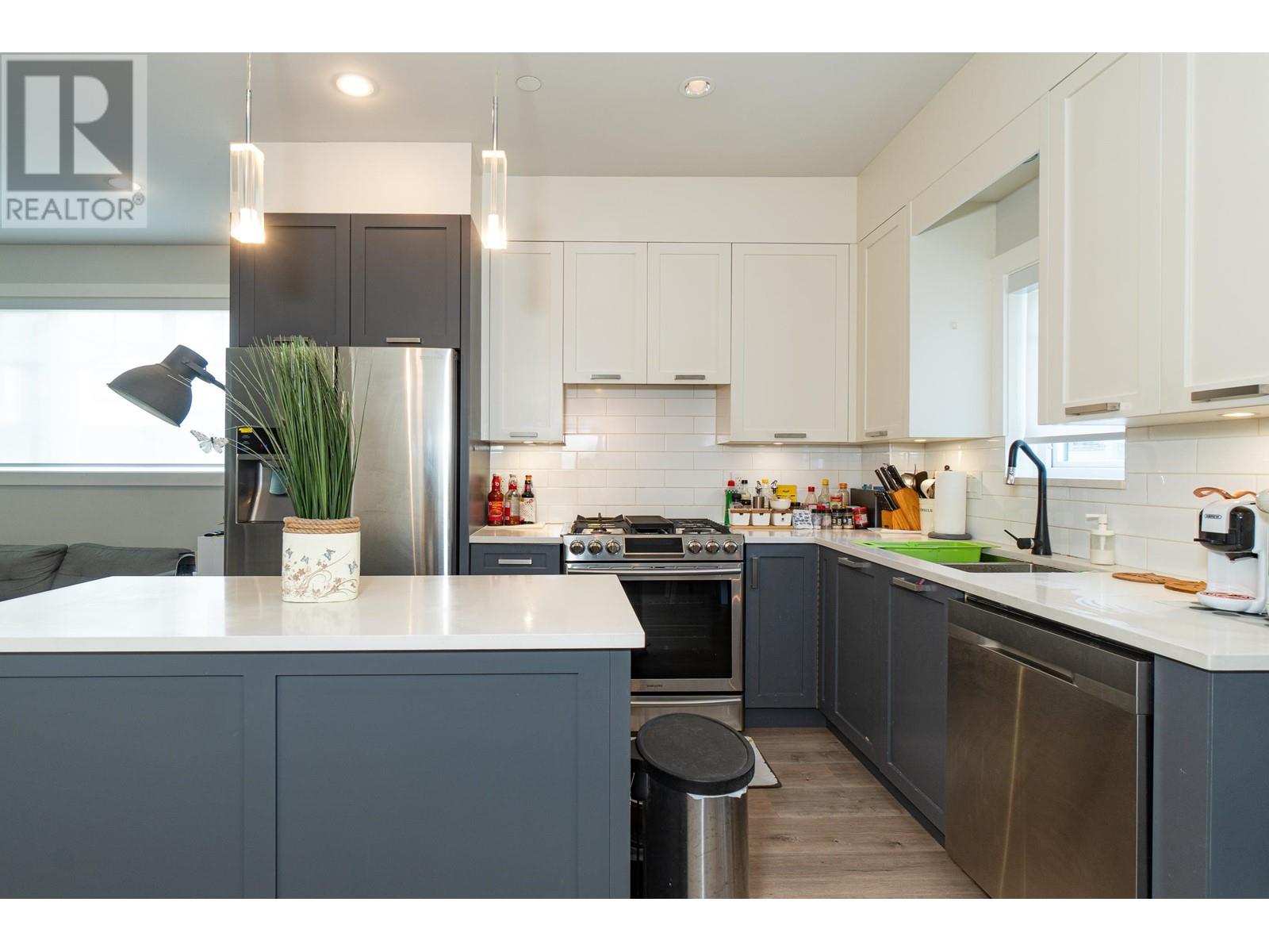 Photo 29 of 46 188 Wood Street, New Westminster BC