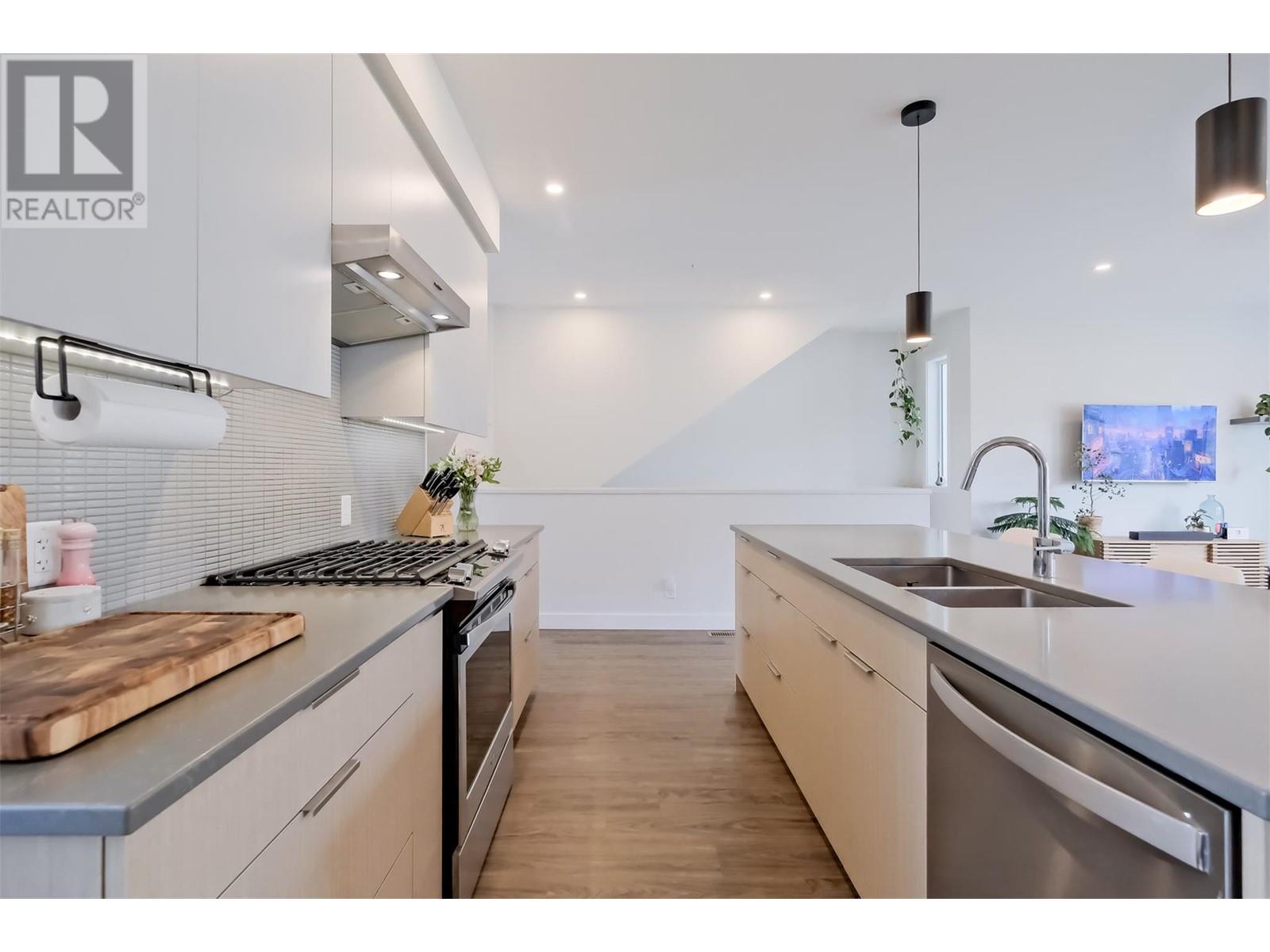 #4 3719 WOODSDALE ROAD - Image 10
