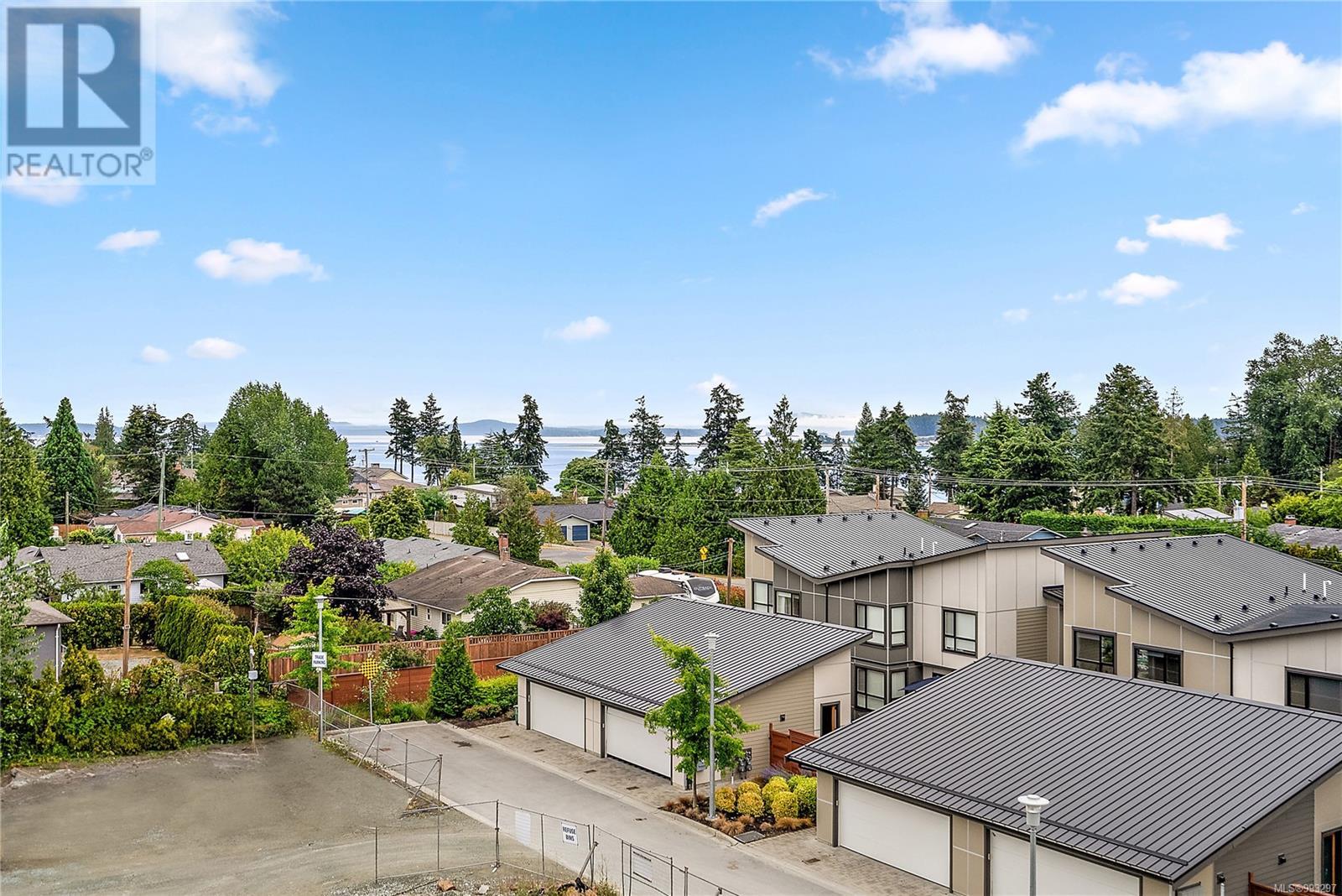 Photo 23 of 209 2520 Hackett Cres, Central Saanich BC