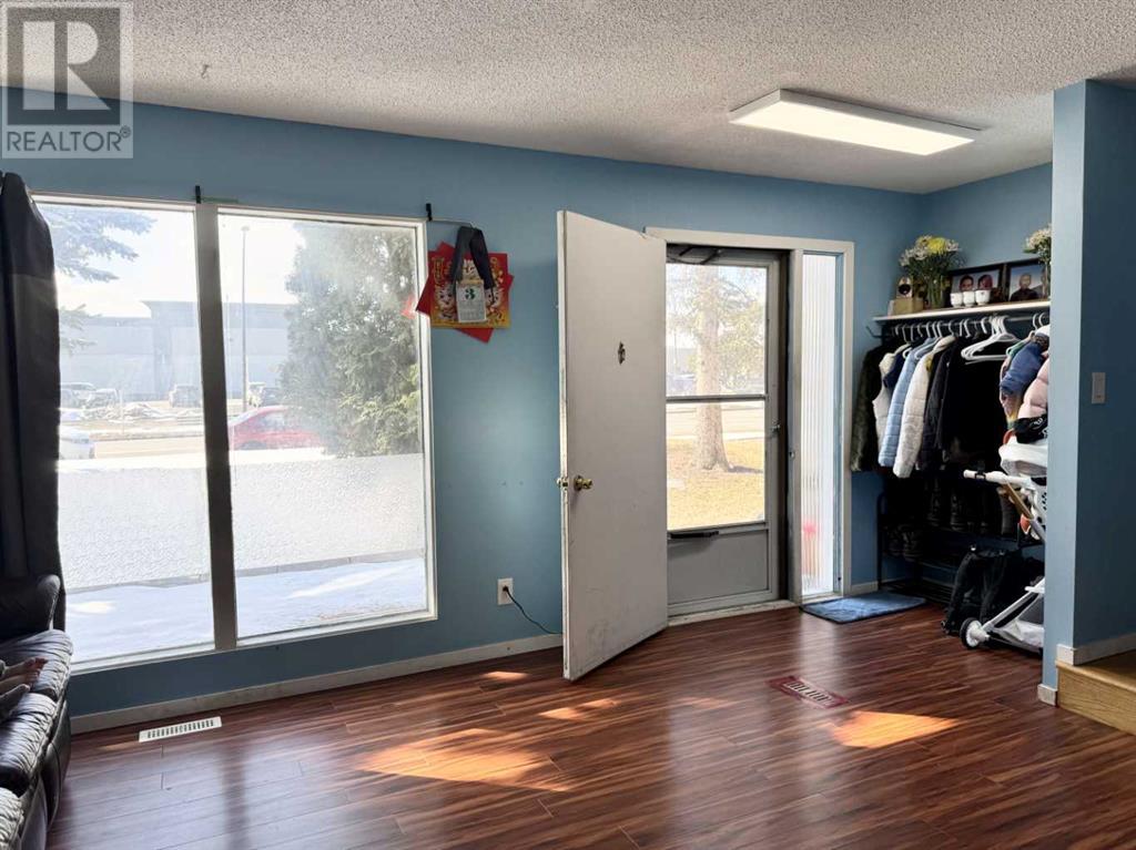 Single Family House for Sale in  Marlborough Way NE Marlborough Calgary 