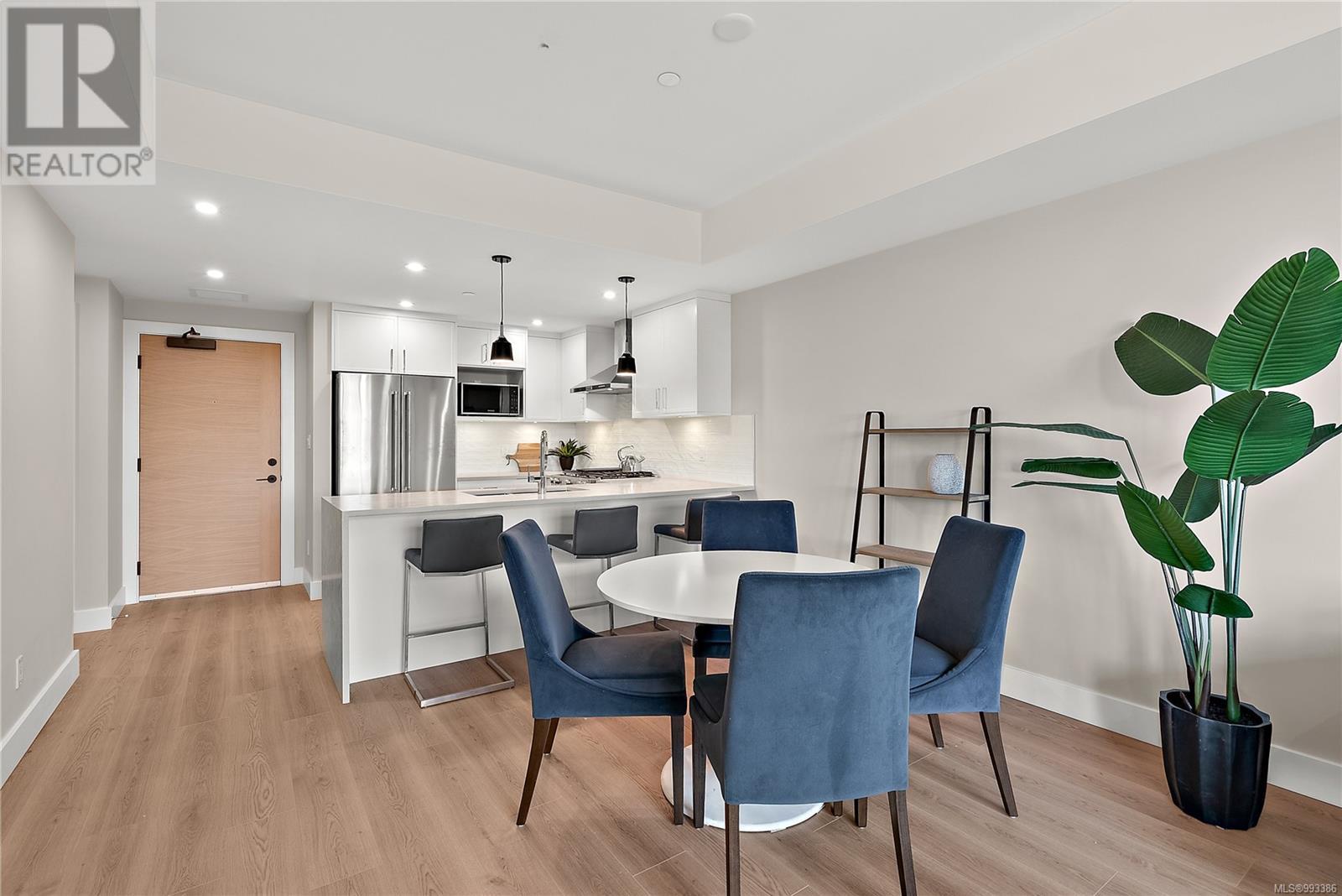 Photo 7 of 207 2520 Hackett Cres, Central Saanich BC