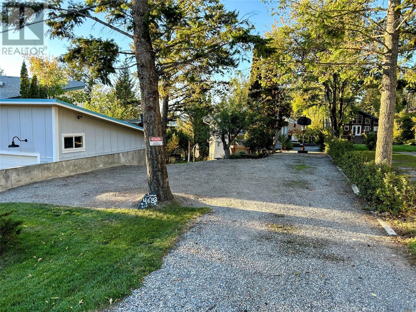 4683 Kootenay Street, Windermere