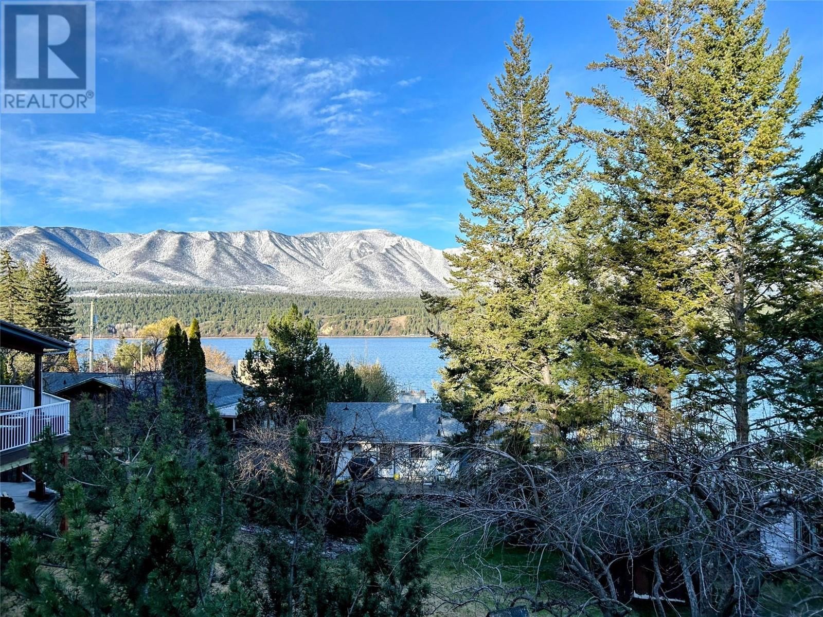 4683 Kootenay Street, Windermere