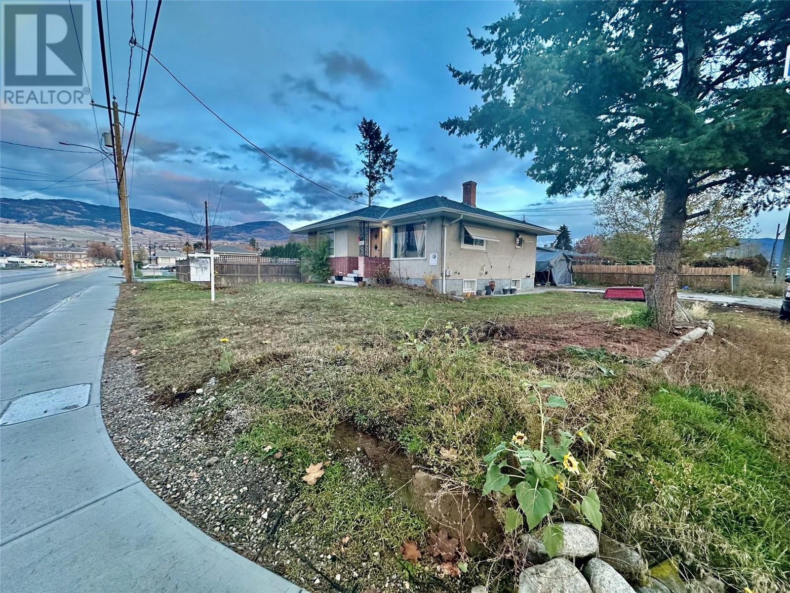  295 Leathead Road, Kelowna