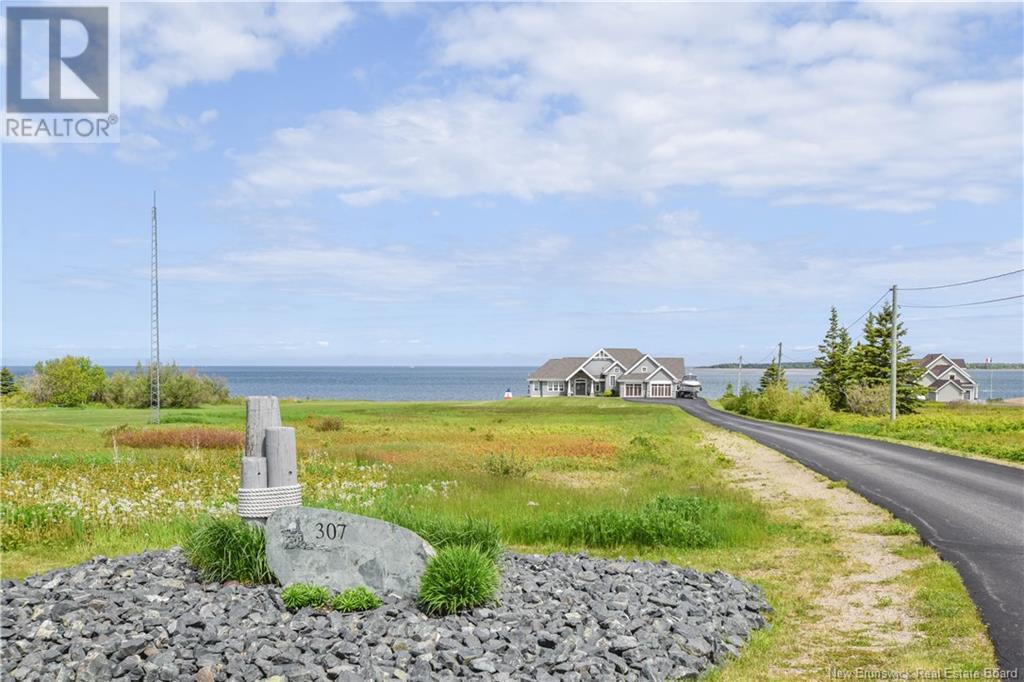 Photo 47 of 307 Rue De Lile Street, Caraquet NB