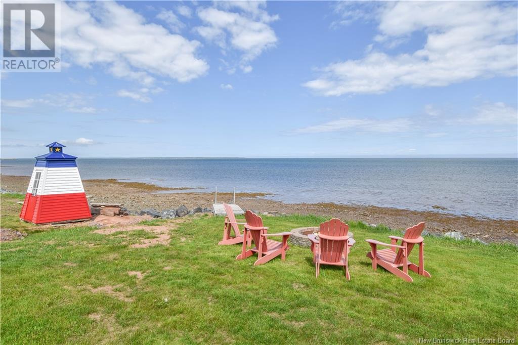 Photo 43 of 307 Rue De Lile Street, Caraquet NB