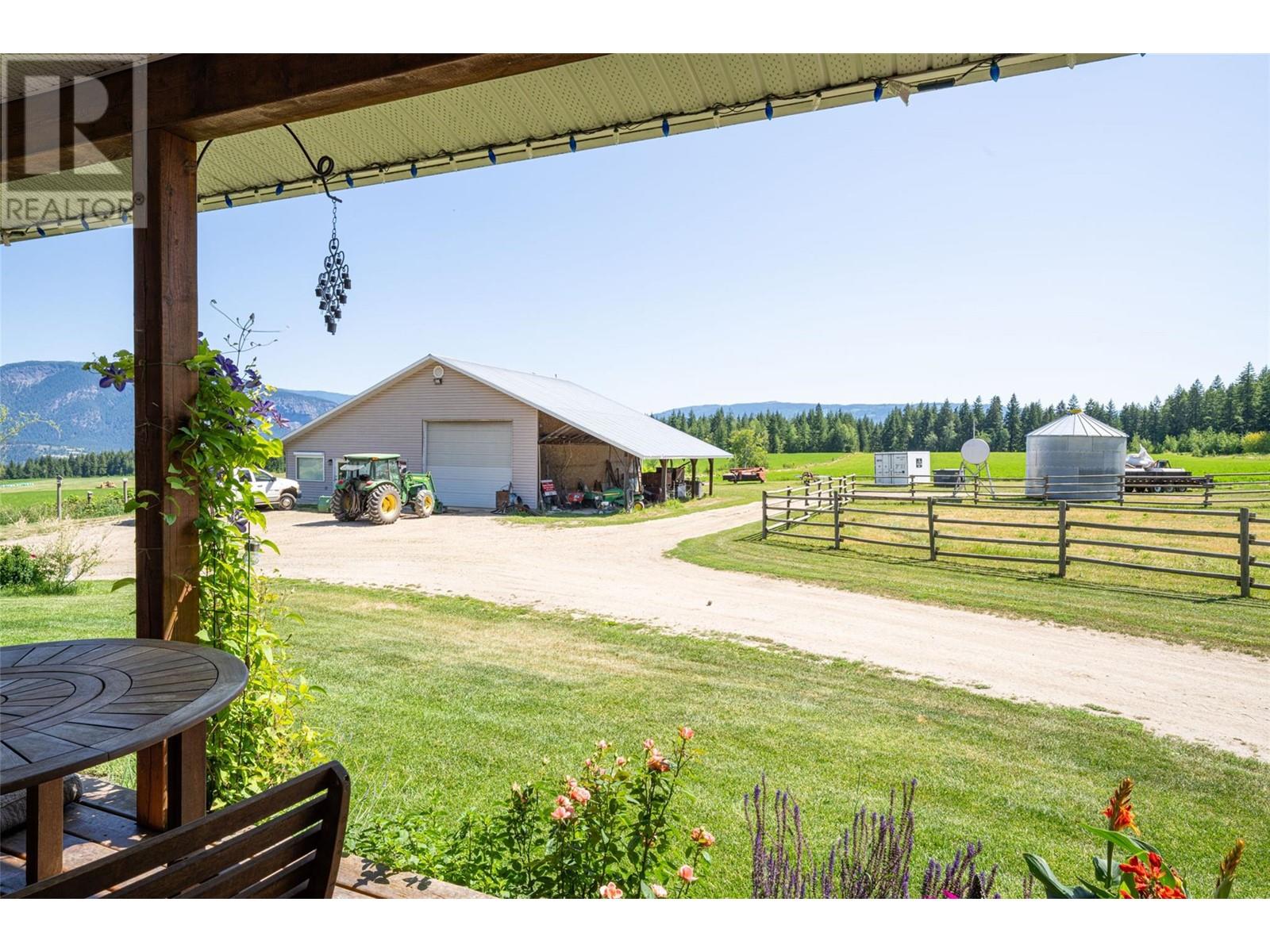  2990 50 Street Northwest, Salmon Arm