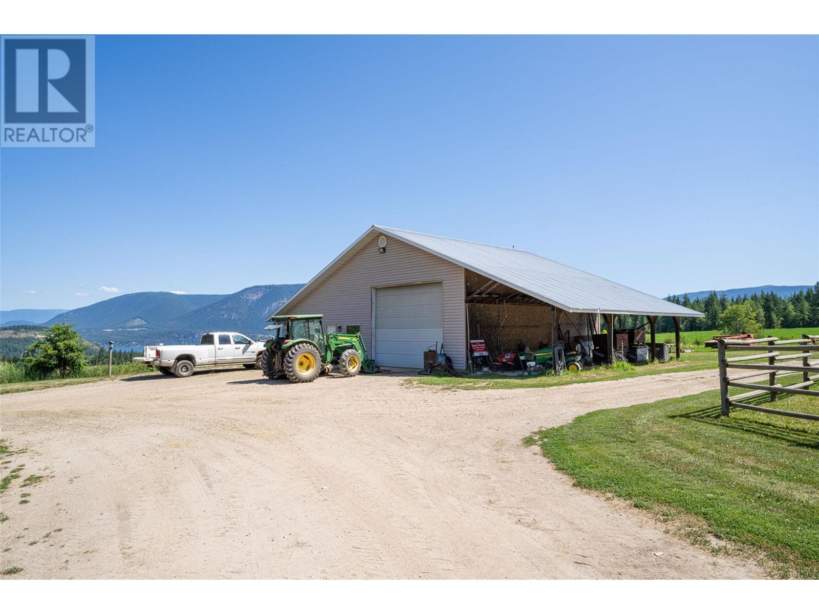  2990 50 Street Northwest, Salmon Arm