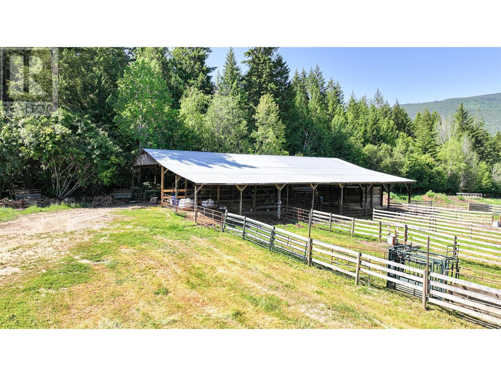  2990 50 Street Northwest, Salmon Arm
