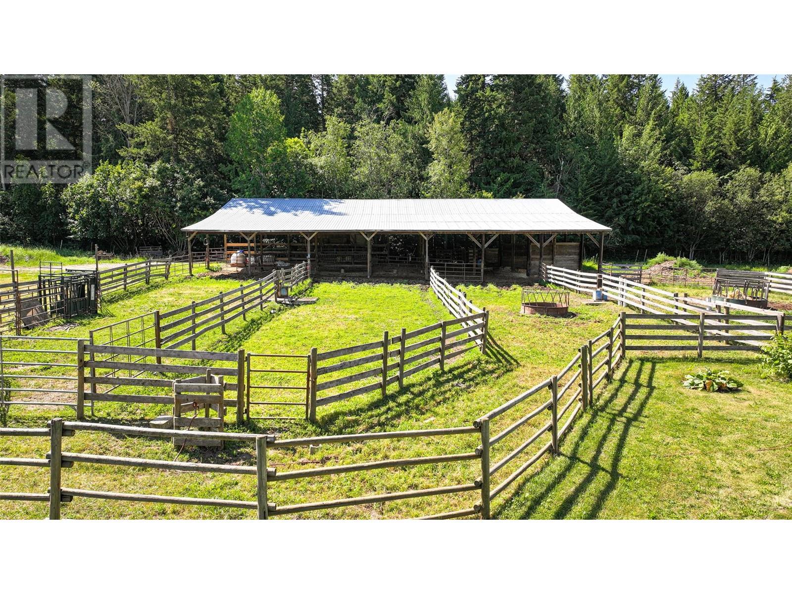  2990 50 Street Northwest, Salmon Arm