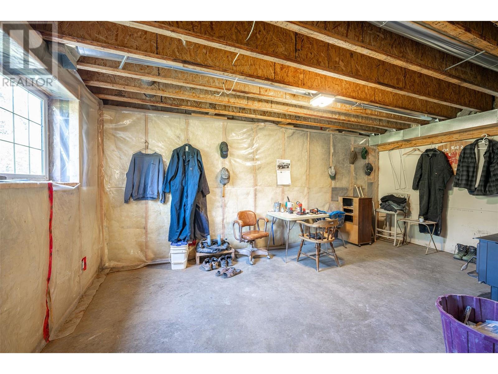  2990 50 Street Northwest, Salmon Arm