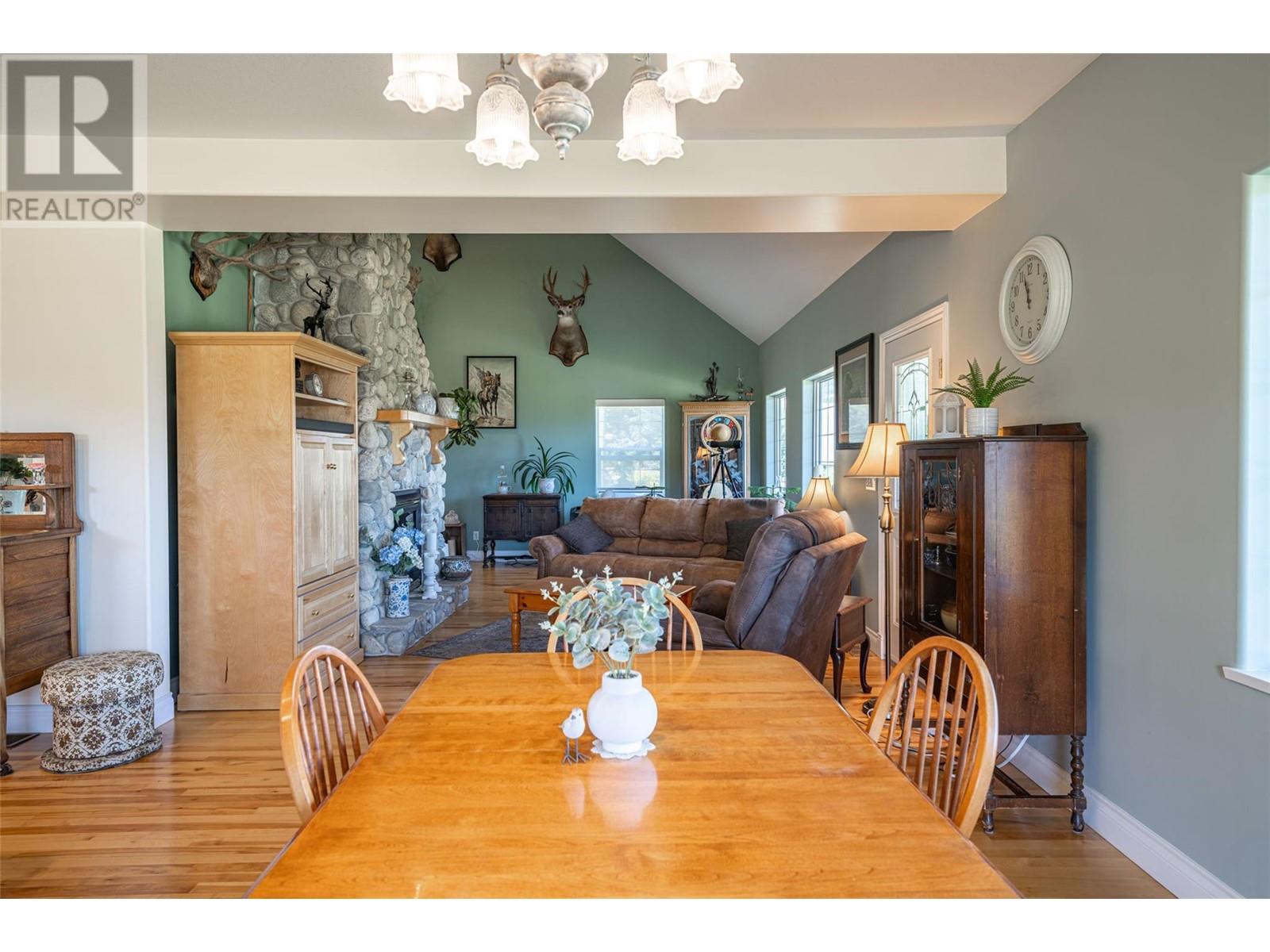  2990 50 Street Northwest, Salmon Arm