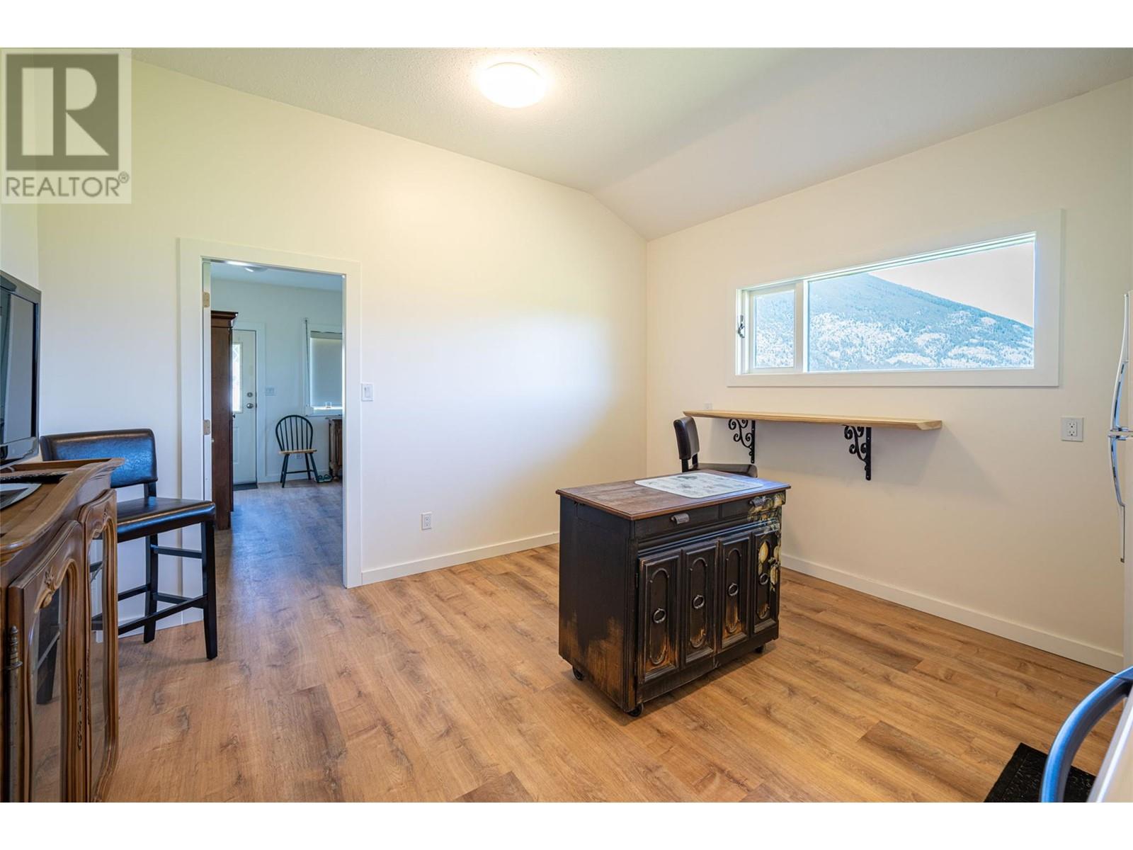  2990 50 Street Northwest, Salmon Arm