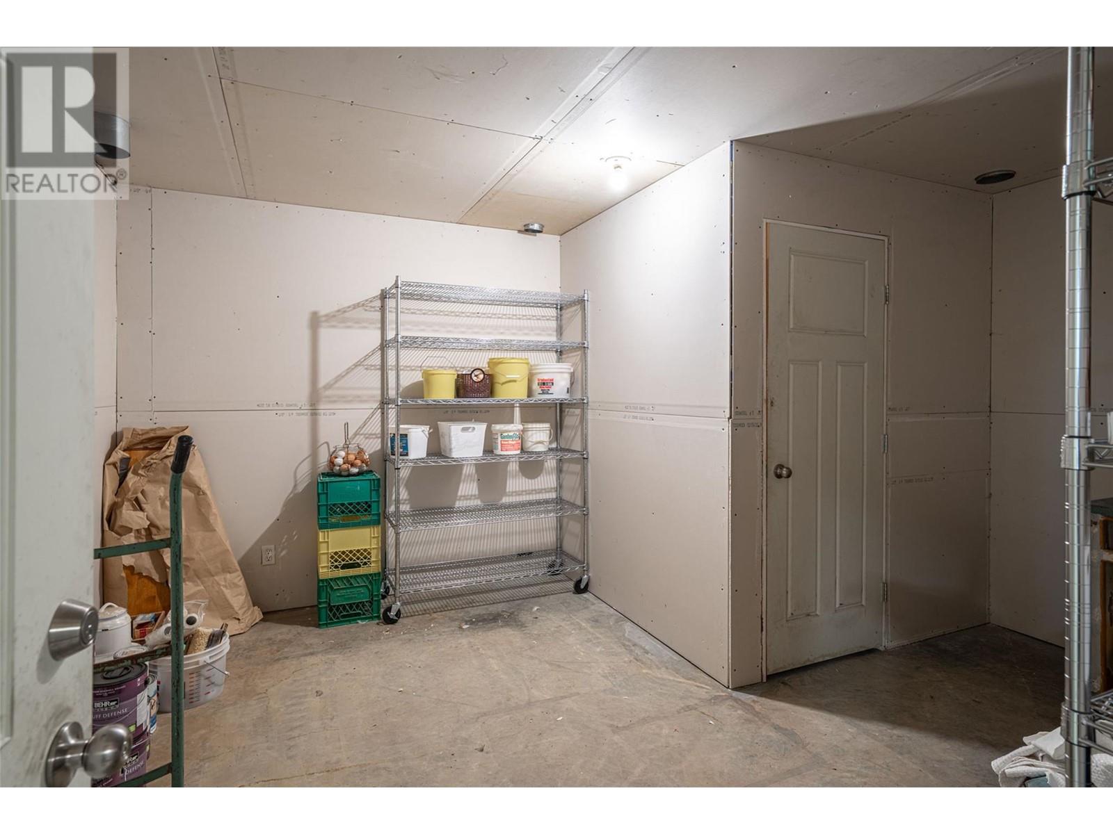  2990 50 Street Northwest, Salmon Arm