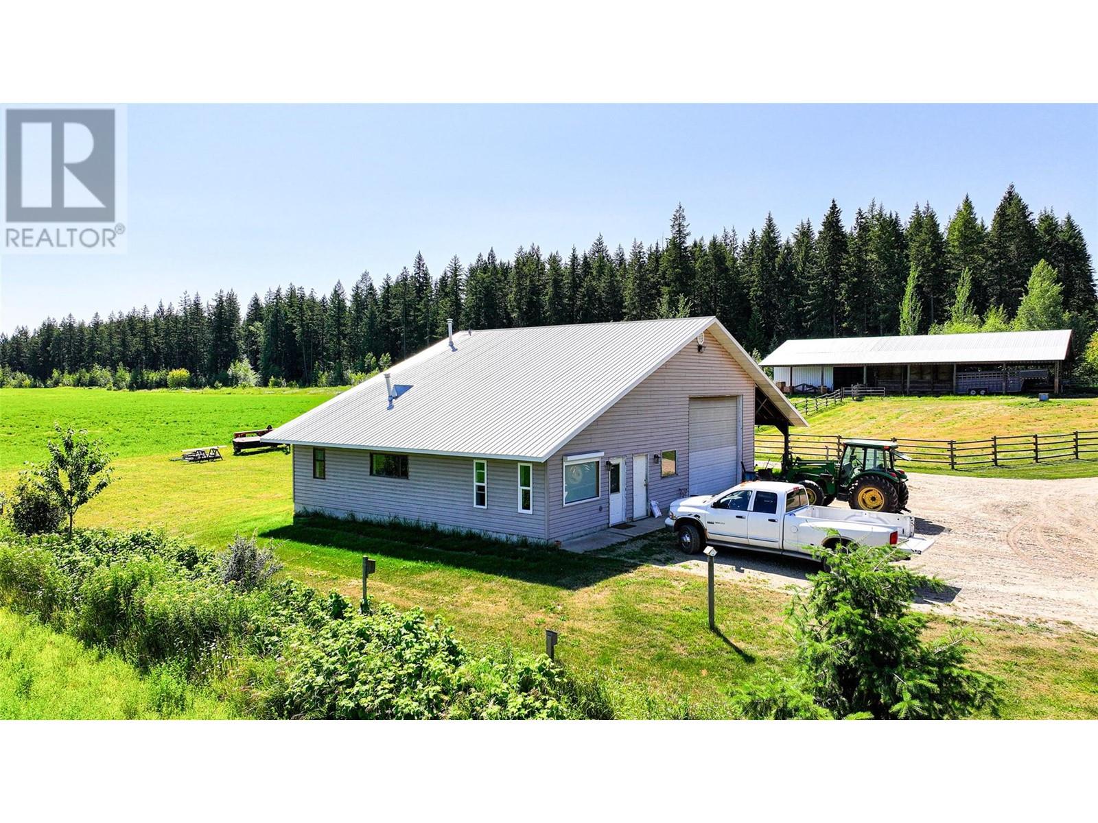  2990 50 Street Northwest, Salmon Arm