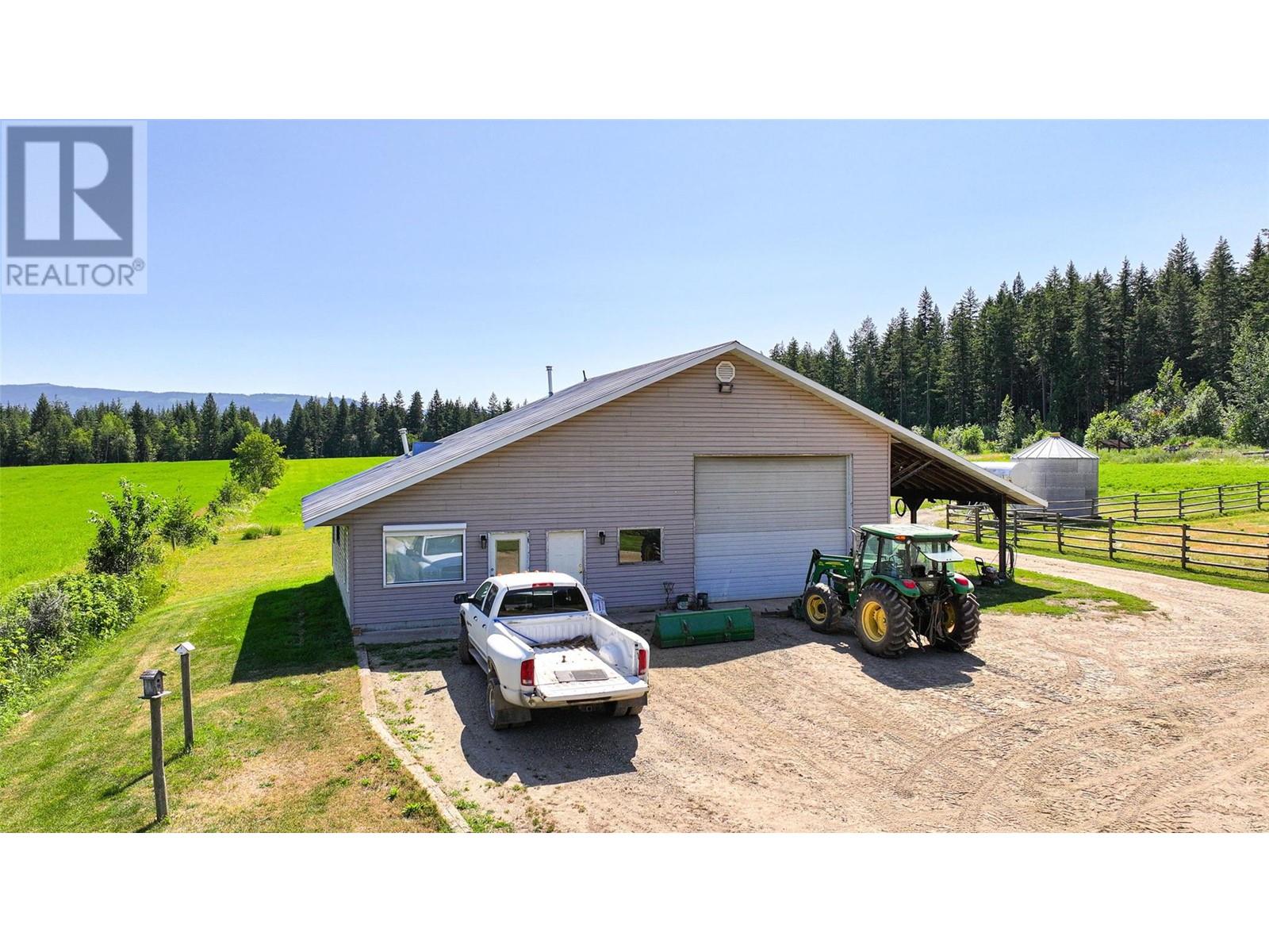  2990 50 Street Northwest, Salmon Arm
