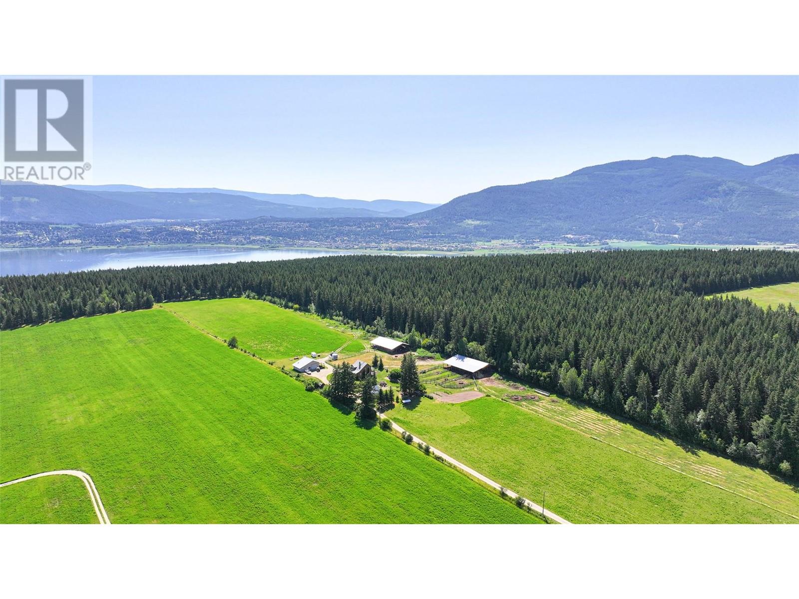  2990 50 Street Northwest, Salmon Arm