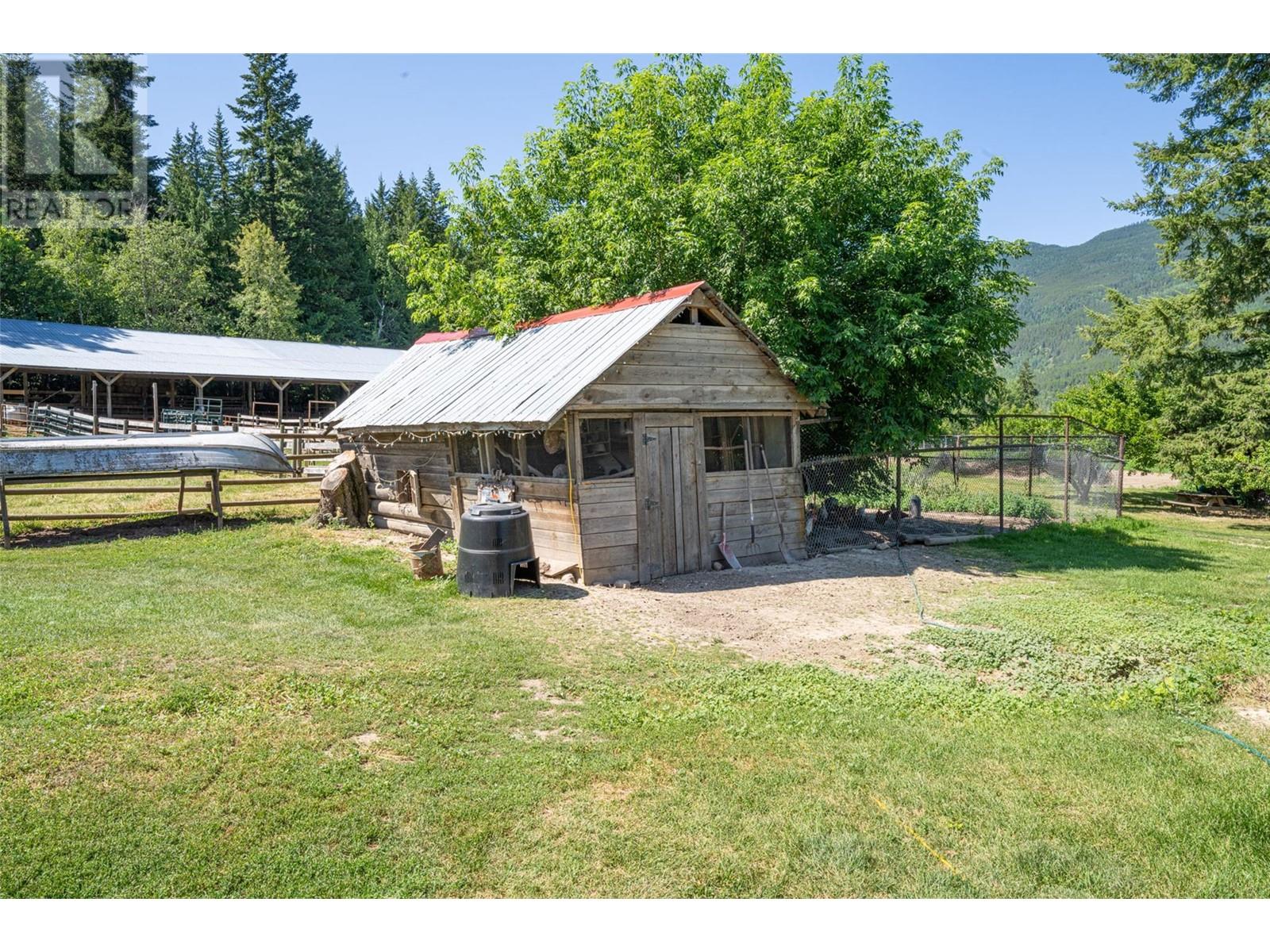  2990 50 Street Northwest, Salmon Arm