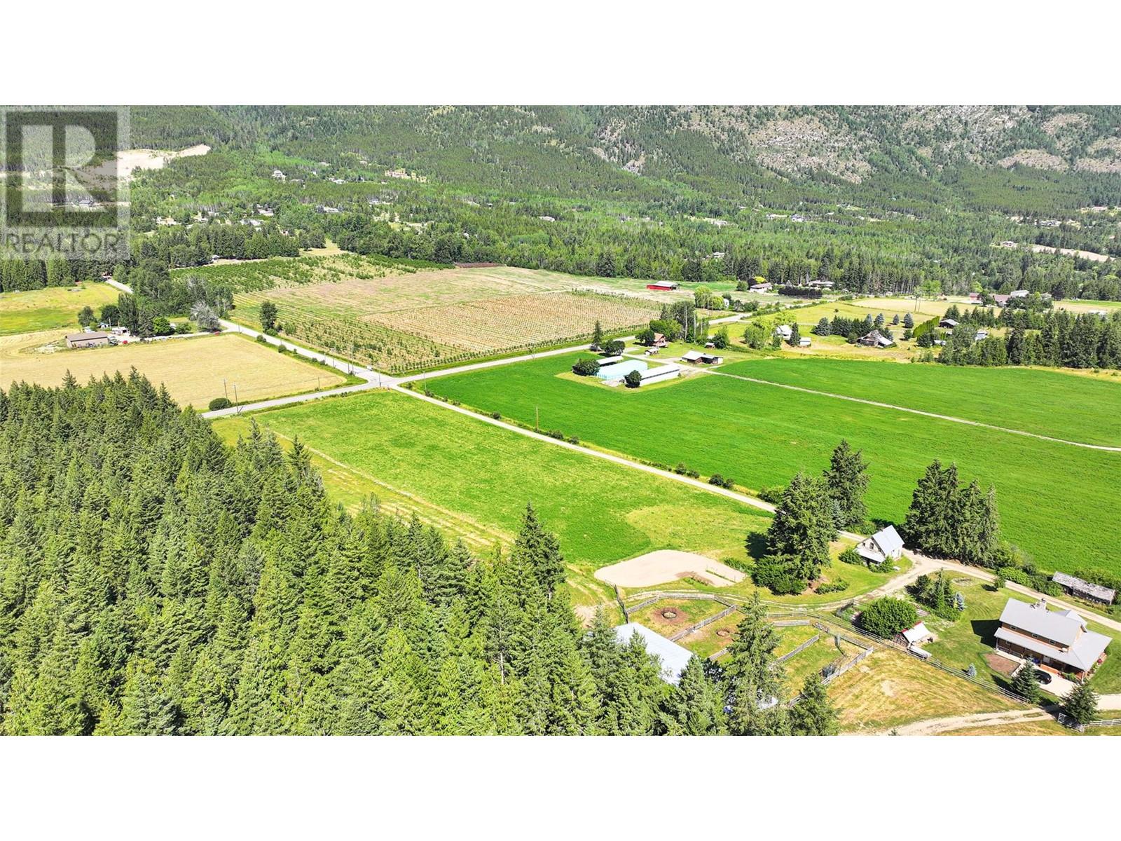  2990 50 Street Northwest, Salmon Arm