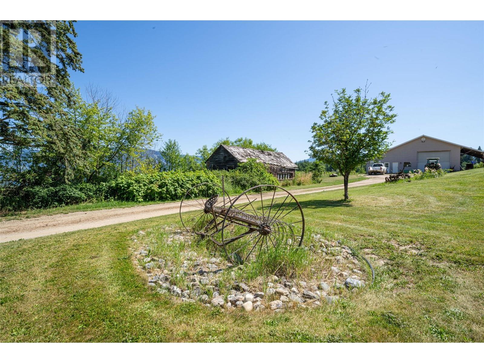  2990 50 Street Northwest, Salmon Arm
