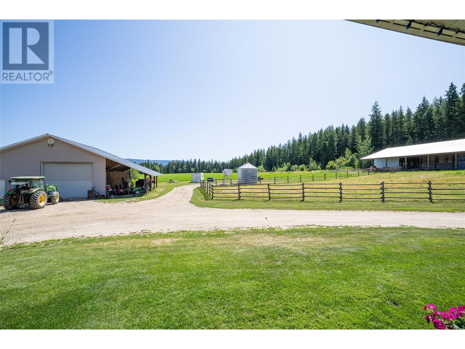  2990 50 Street Northwest, Salmon Arm