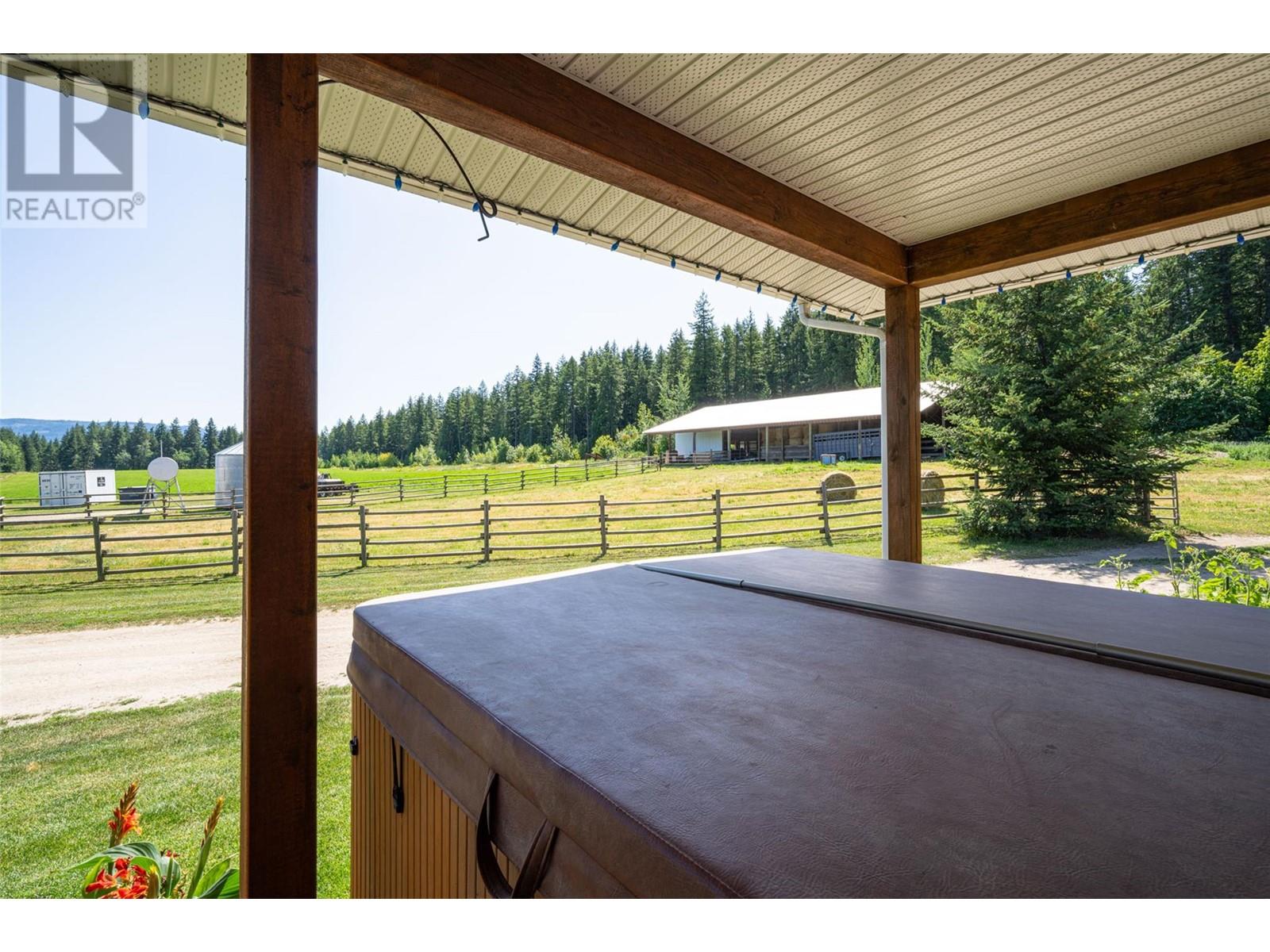 2990 50 Street Northwest, Salmon Arm