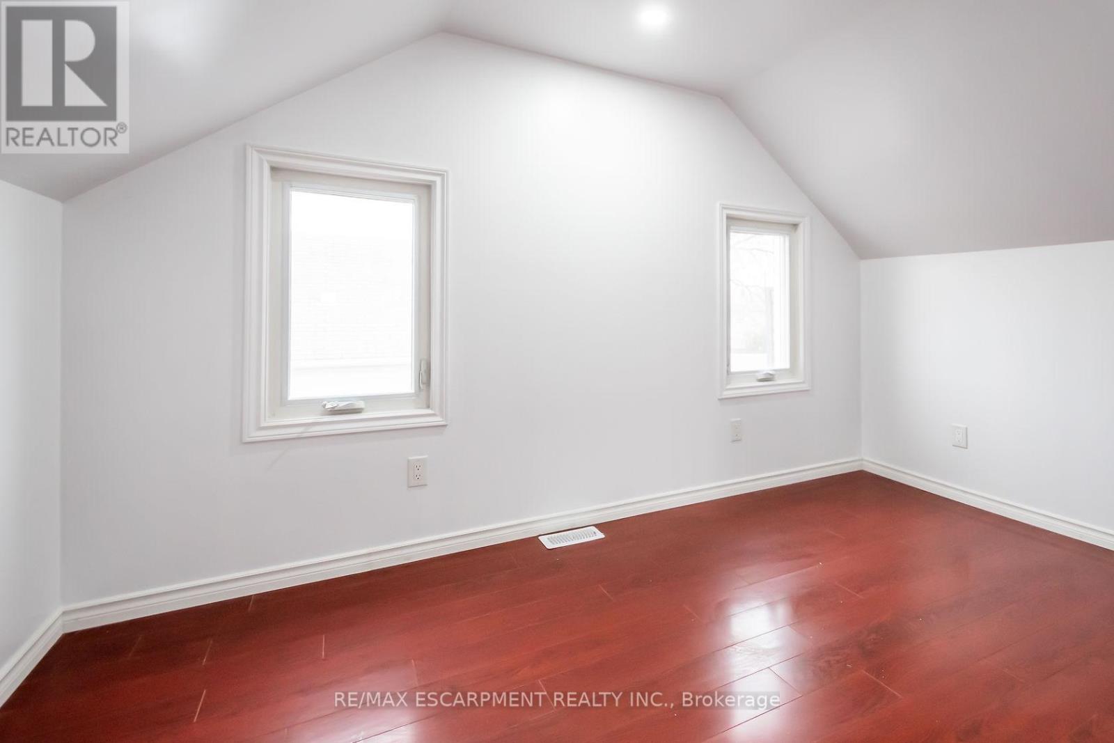 Photo 20 of 132 Franklin Avenue, Port Colborne ON
