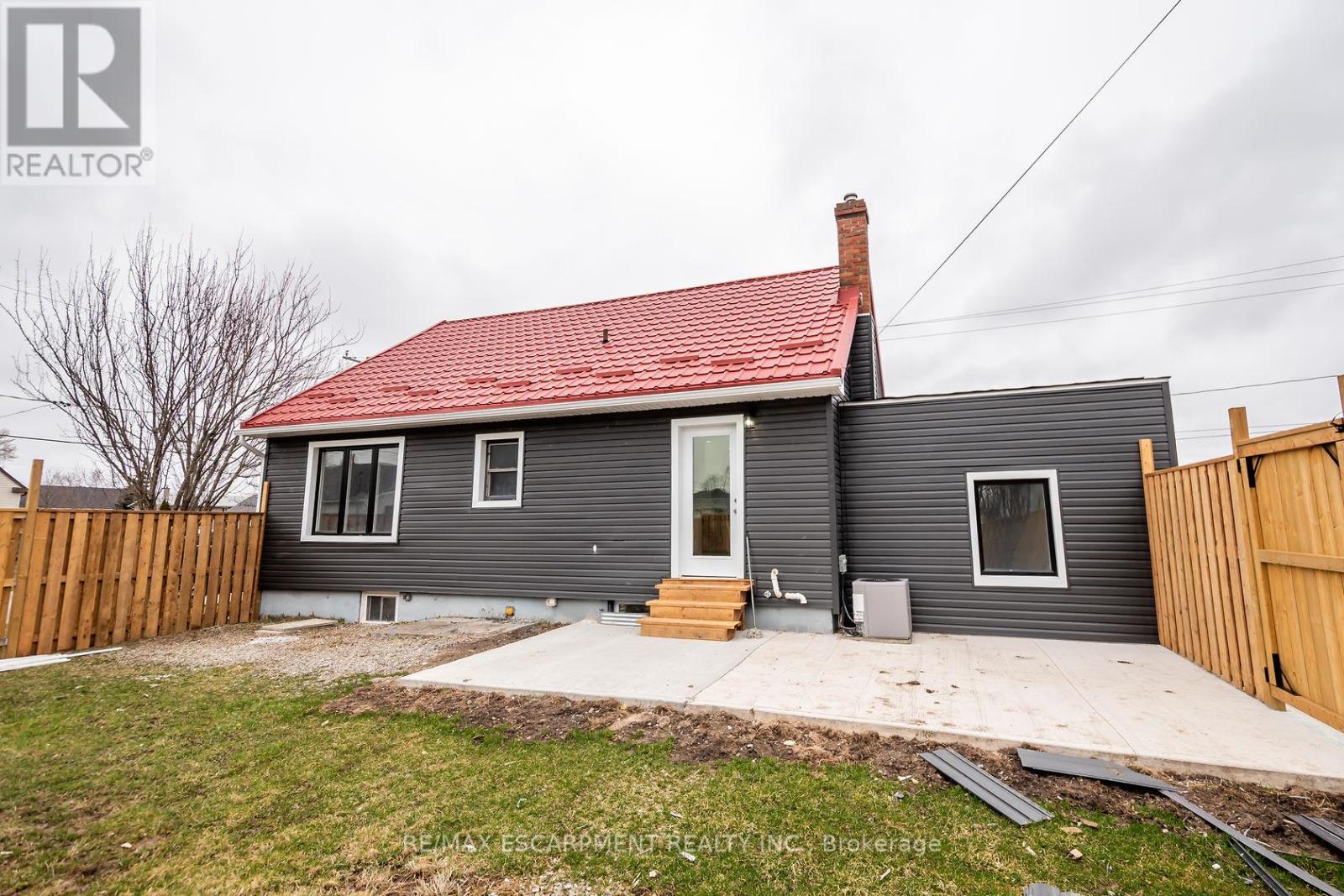 Photo 17 of 132 Franklin Avenue, Port Colborne ON