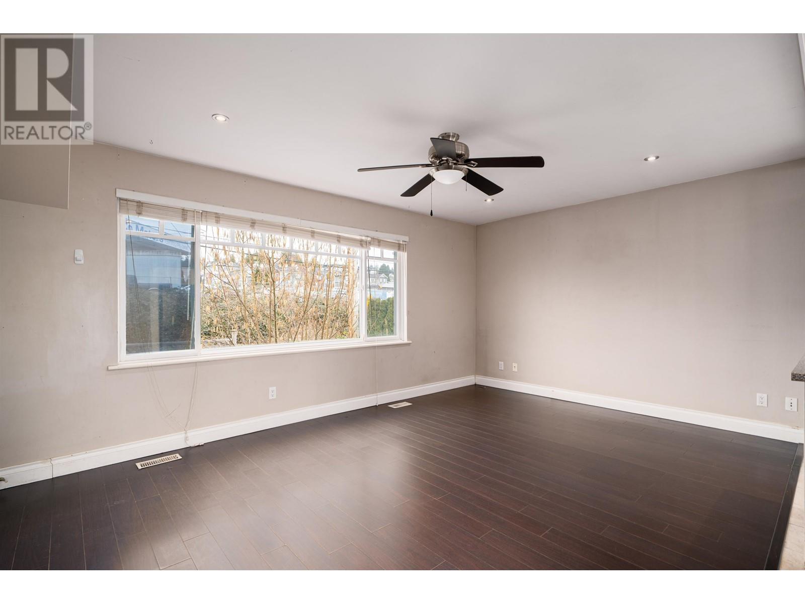 646 ALDERSON AVENUE, Coquitlam