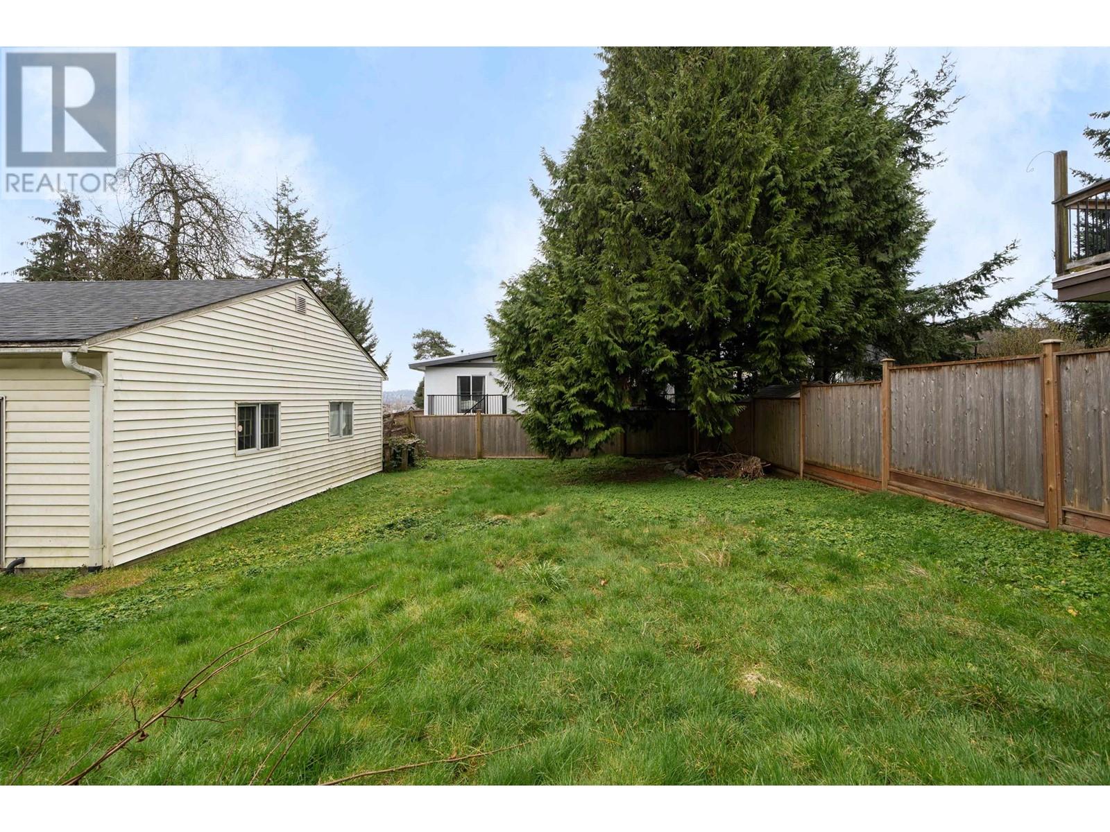 646 ALDERSON AVENUE, Coquitlam