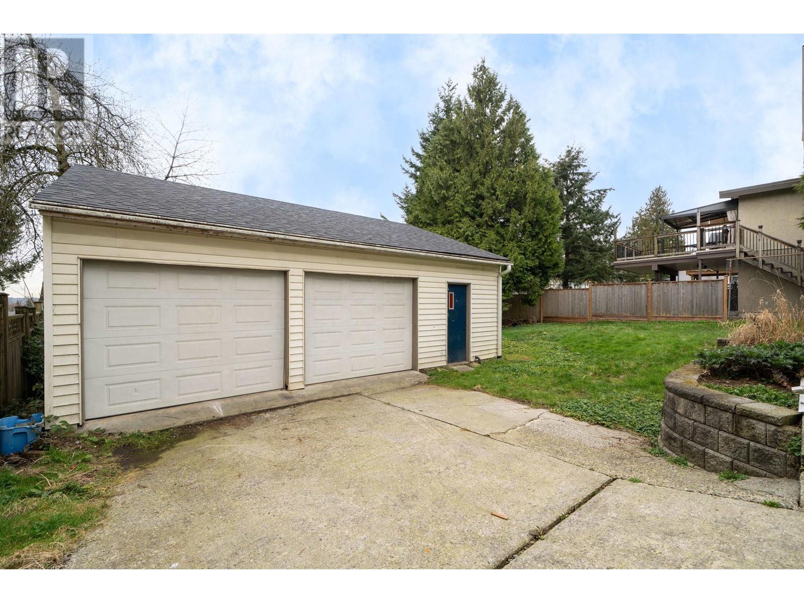 646 ALDERSON AVENUE, Coquitlam