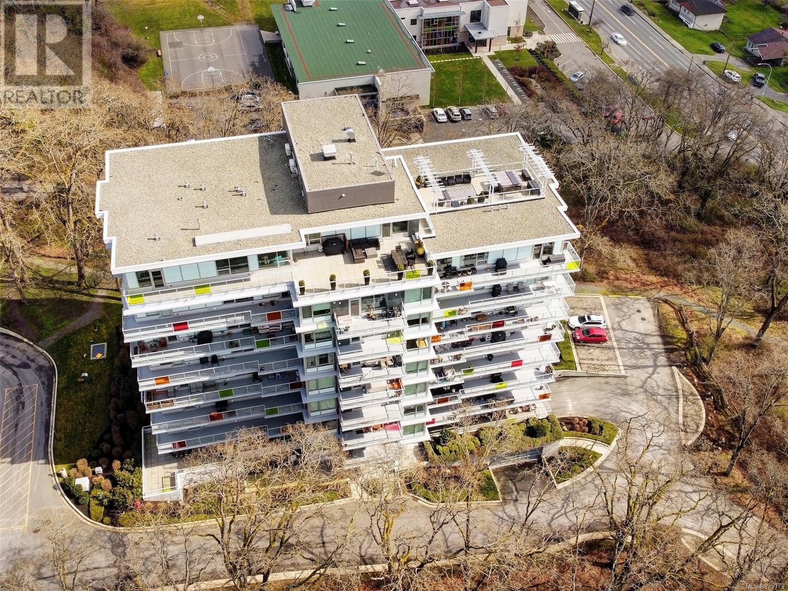 #101 4009 RAINBOW HILL LANE - Image 35