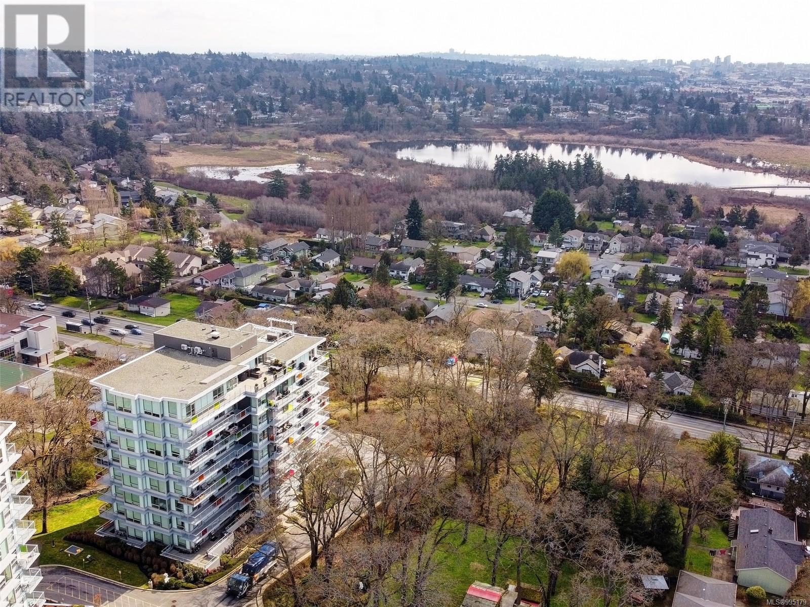 #101 4009 RAINBOW HILL LANE - Image 37