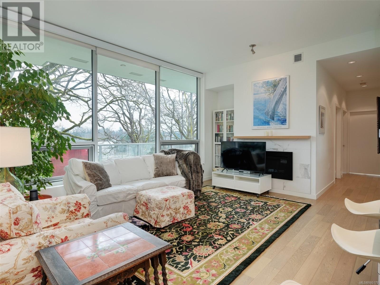 #101 4009 RAINBOW HILL LANE - Image 6