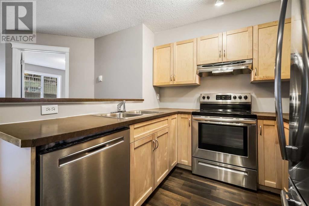 Single Family House for Sale in   Panamount Drive NW Panorama Hills Calgary 