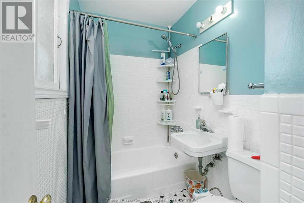 Photo 13 of 1345 Harrison Avenue, Windsor ON