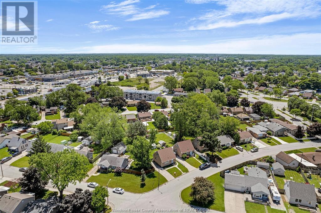 Photo 29 of 1345 Harrison Avenue, Windsor ON