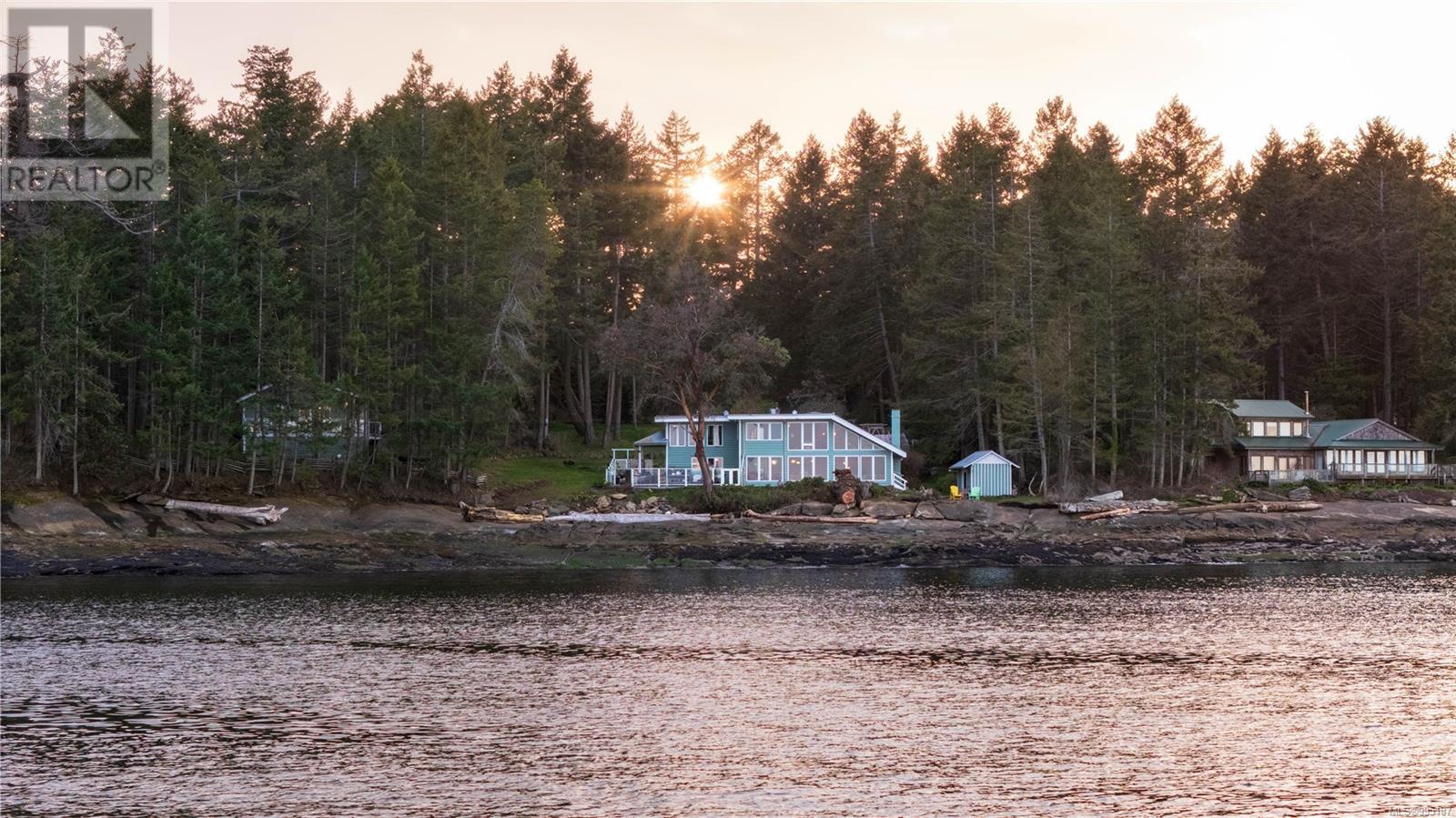  281 Bellhouse Road, Galiano Island