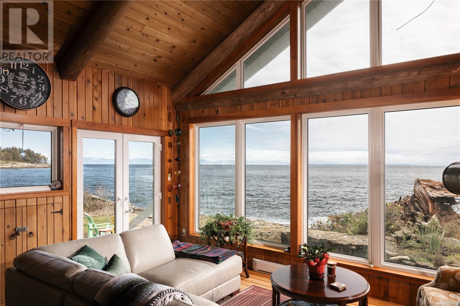  281 Bellhouse Road, Galiano Island