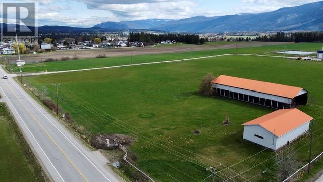  2110 Pleasant Valley Road, Spallumcheen